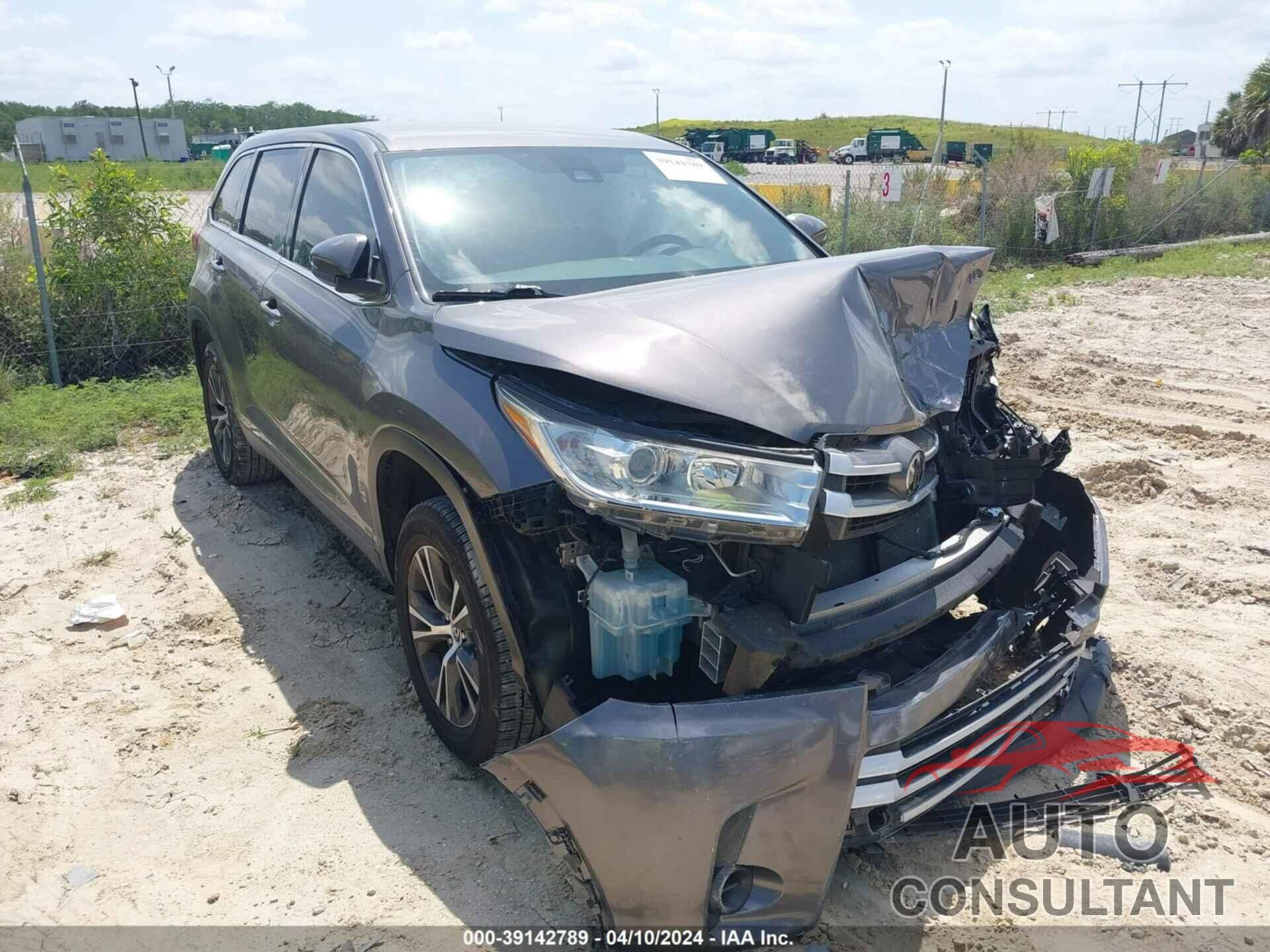 TOYOTA HIGHLANDER 2019 - 5TDZARFH5KS049488