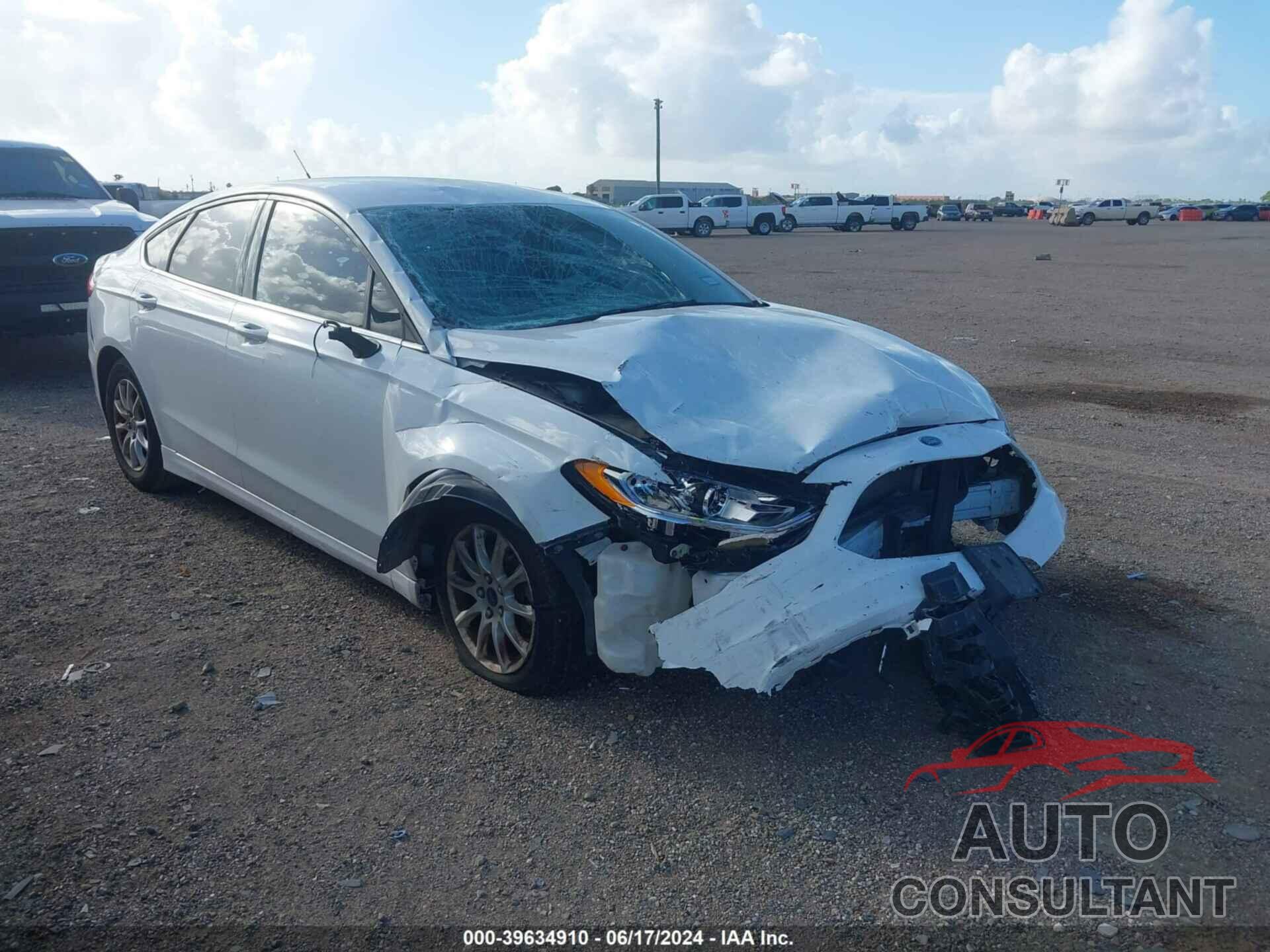 FORD FUSION 2017 - 3FA6P0G72HR252018