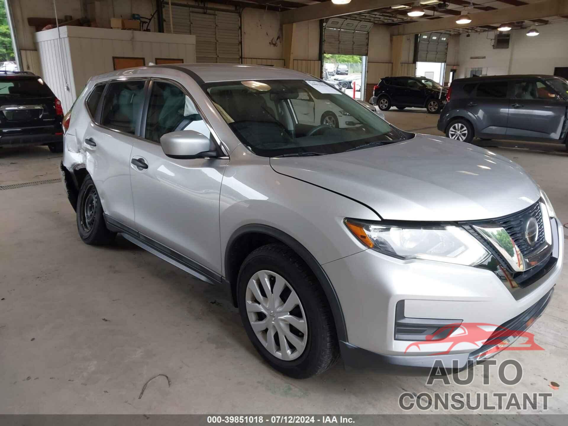 NISSAN ROGUE 2018 - 5N1AT2MT3JC713207