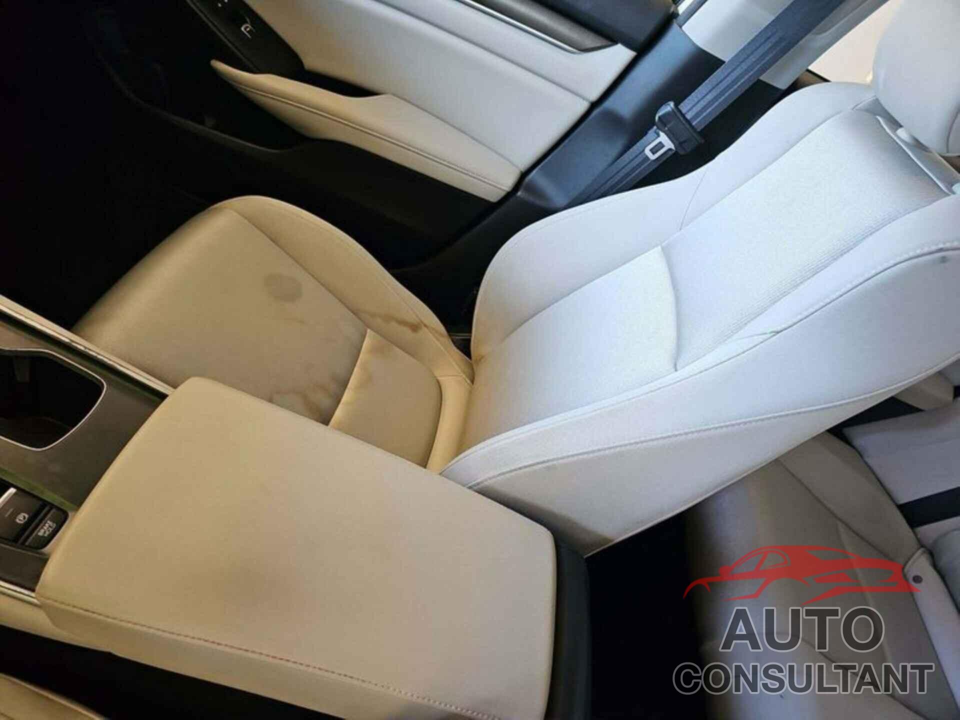 HONDA ACCORD 2019 - 1HGCV1F16KA075479