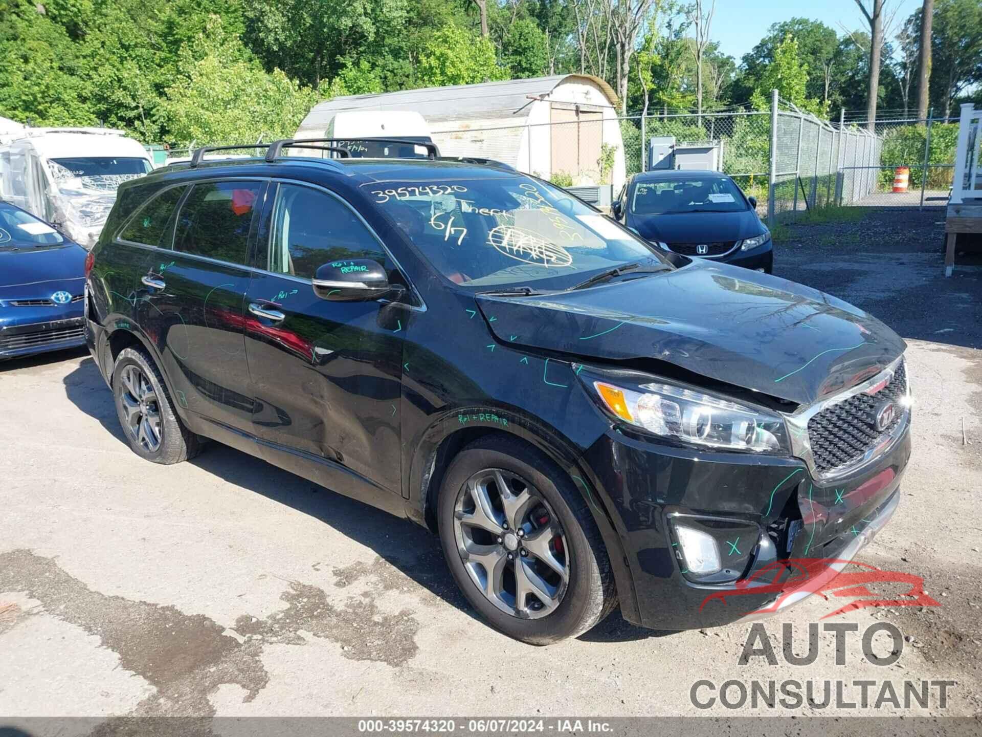 KIA SORENTO 2018 - 5XYPK4A5XJG396556