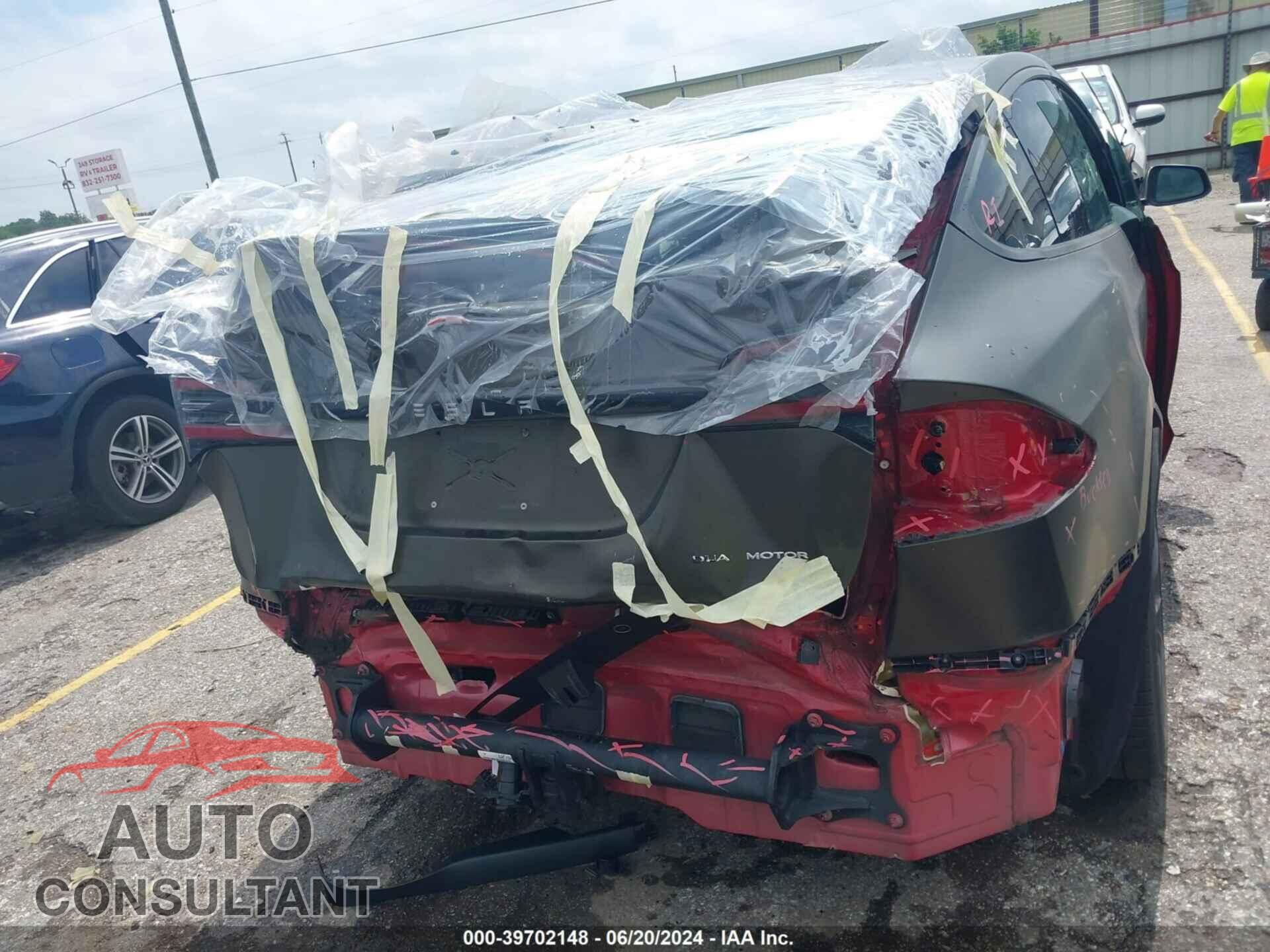 TESLA MODEL X 2020 - 5YJXCBE20LF245902