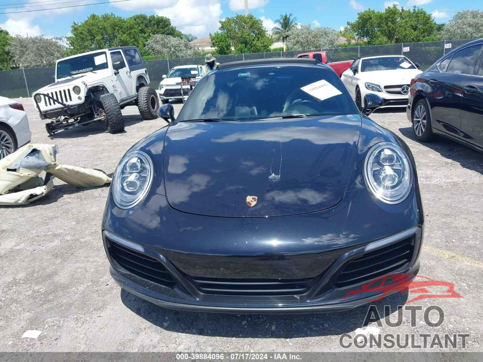 PORSCHE 911 2018 - WP0AB2A94JS122907