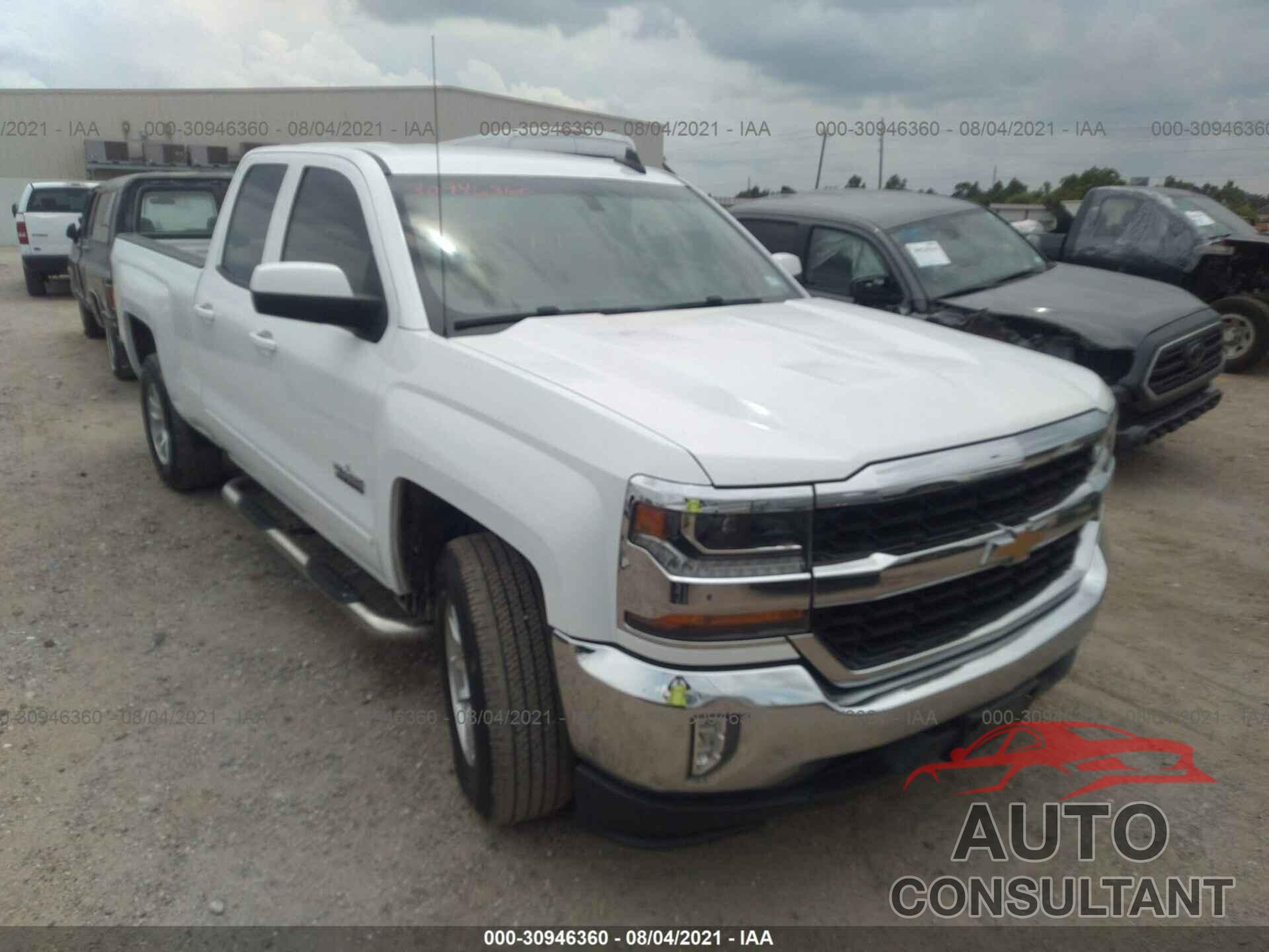 CHEVROLET SILVERADO 1500 2017 - 1GCRCREH7HZ398557