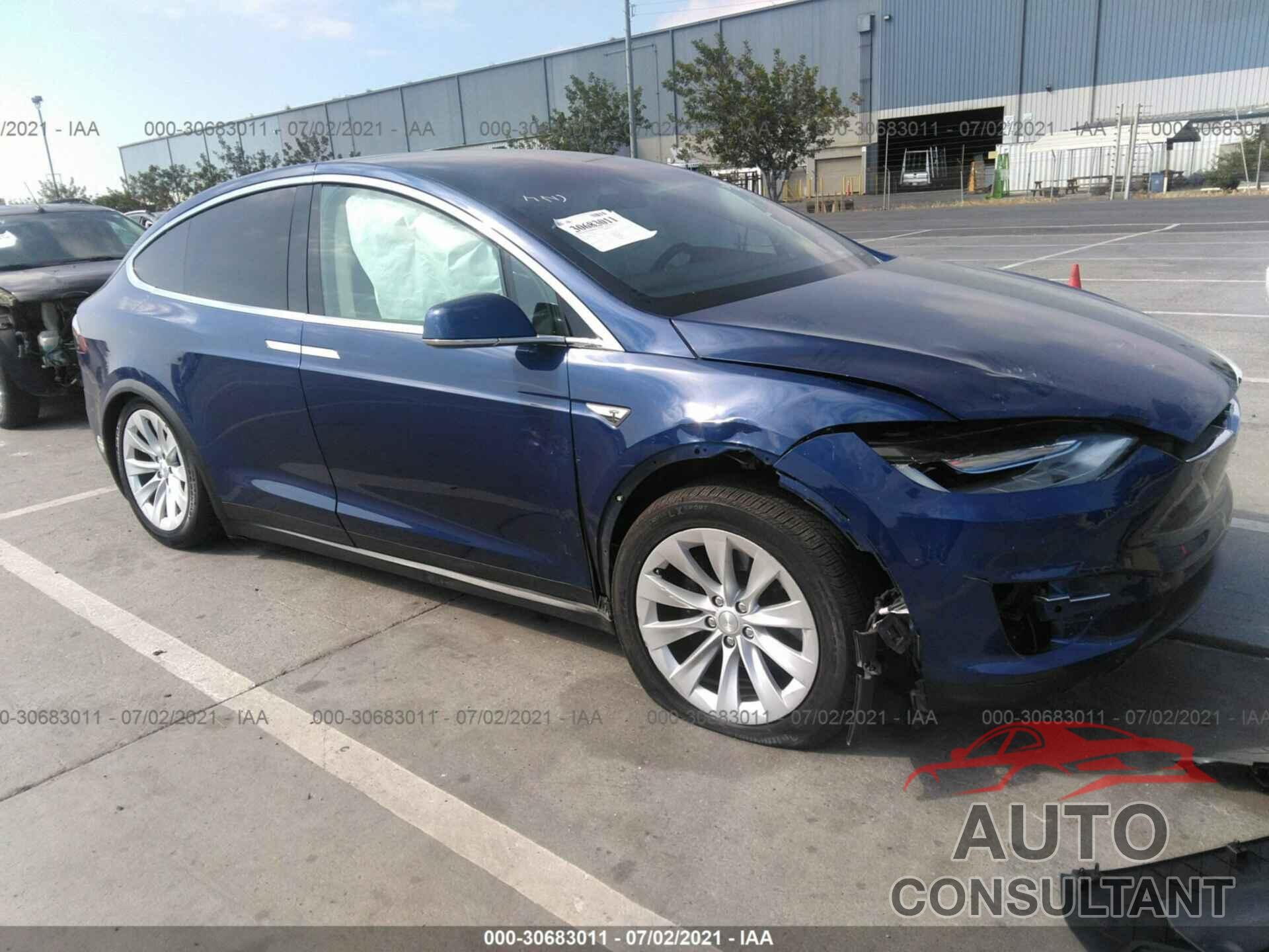 TESLA MODEL X 2016 - 5YJXCBE27GF006532