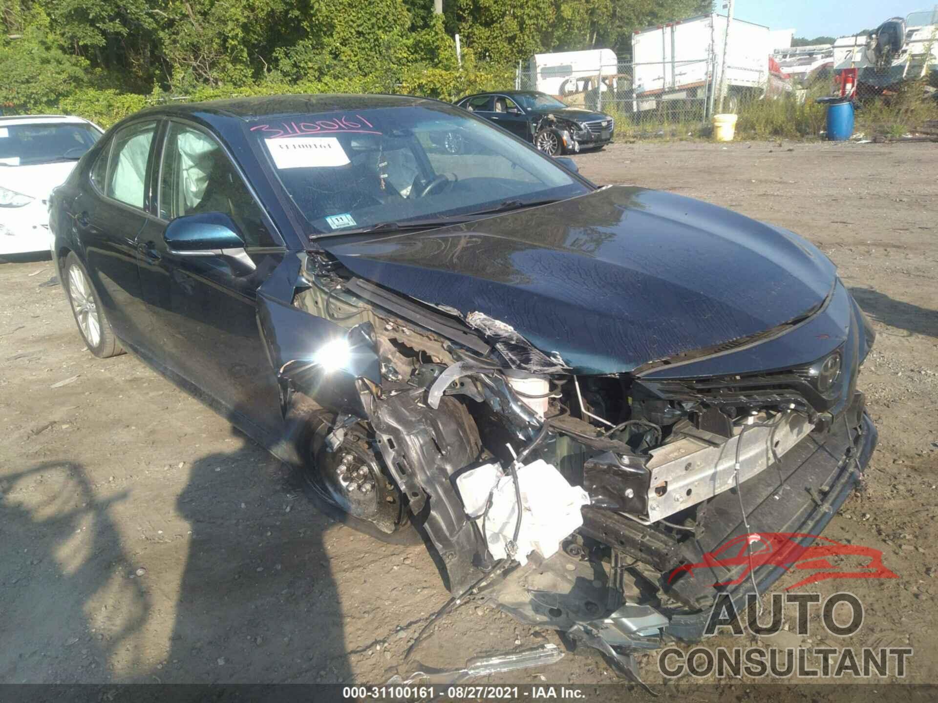 TOYOTA CAMRY 2018 - 4T1B11HK0JU625778