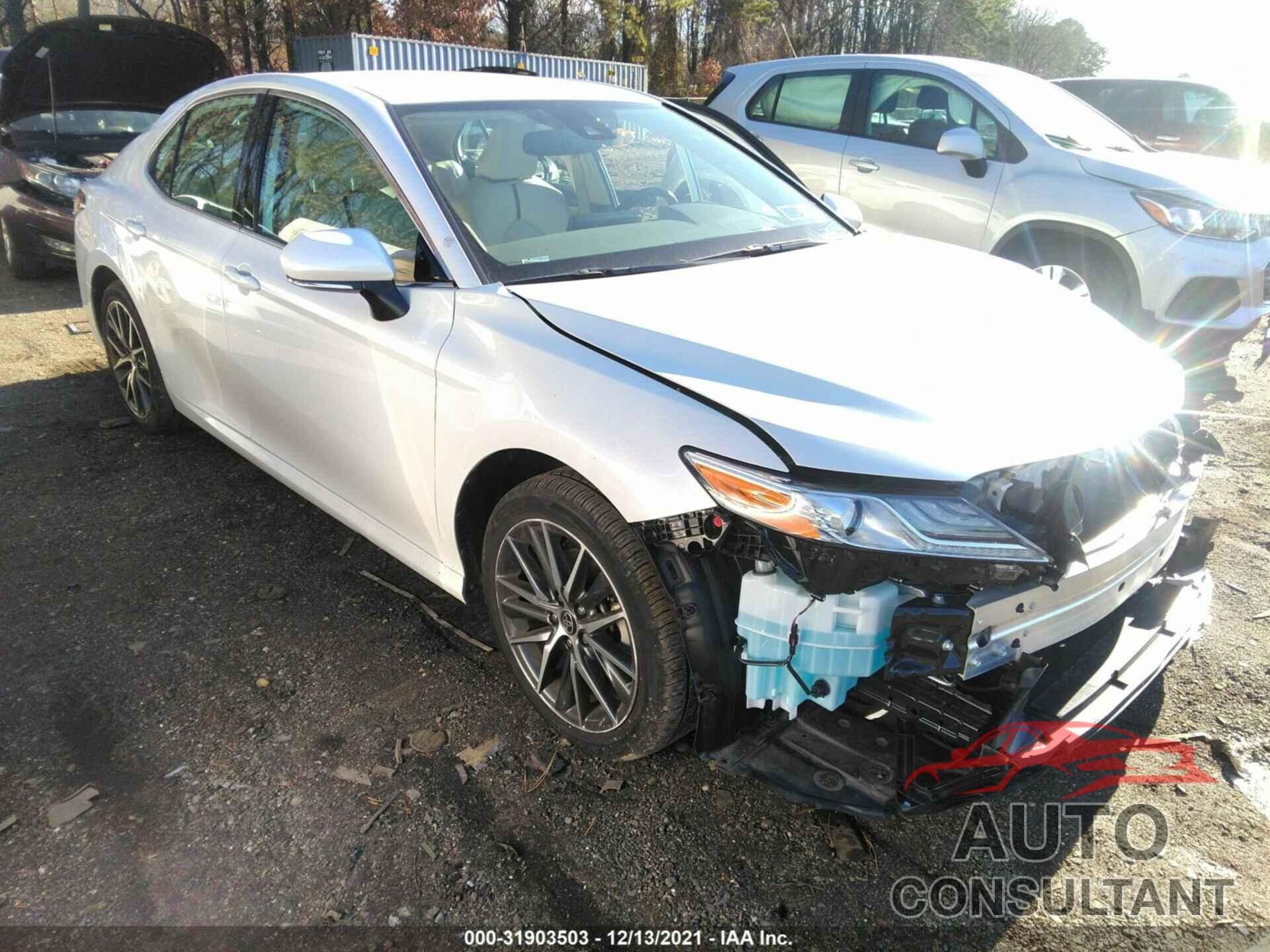 TOYOTA CAMRY 2021 - 4T1F11BK9MU025534