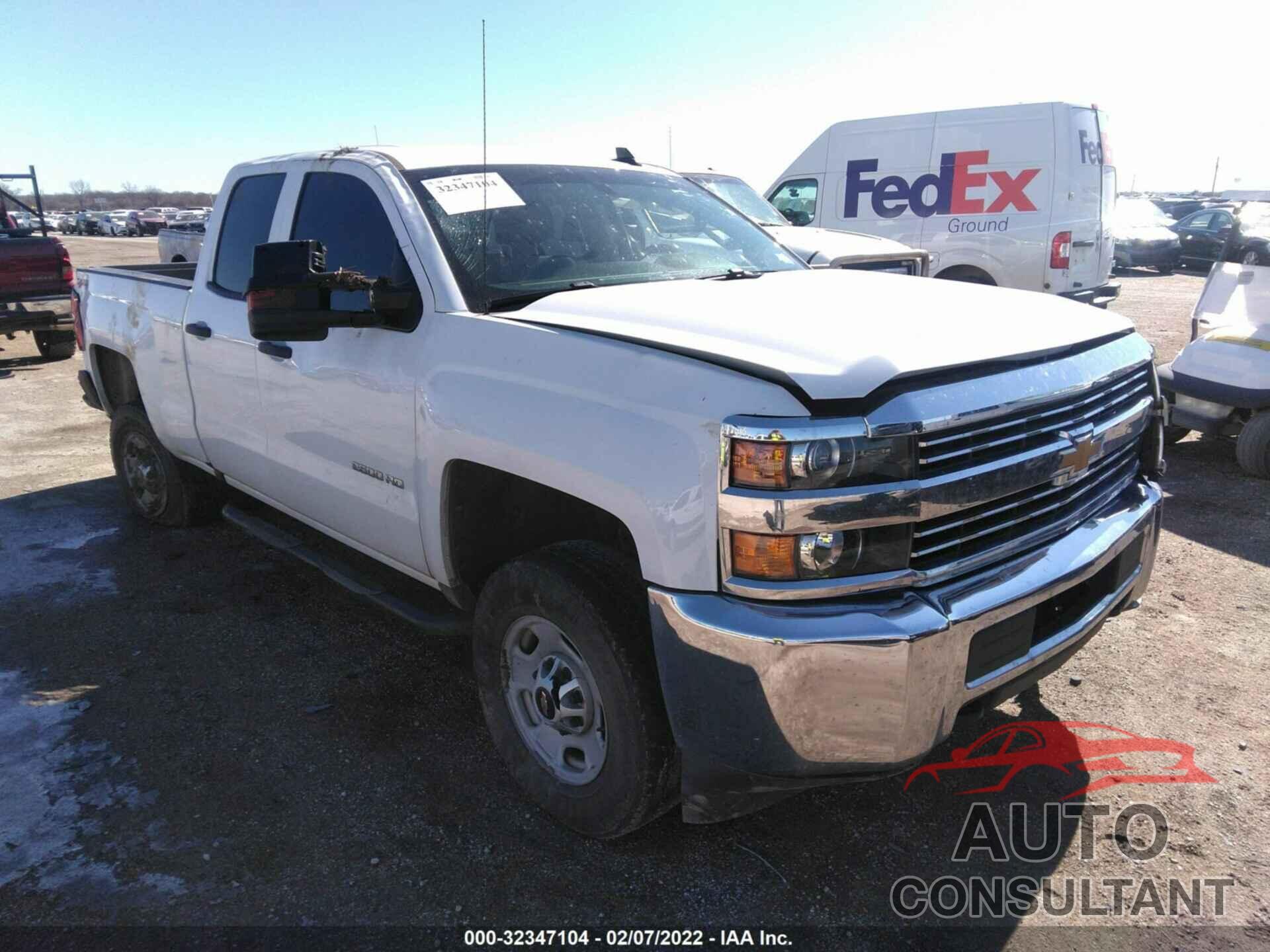 CHEVROLET SILVERADO 2500HD 2018 - 1GC2KUEG7JZ347497