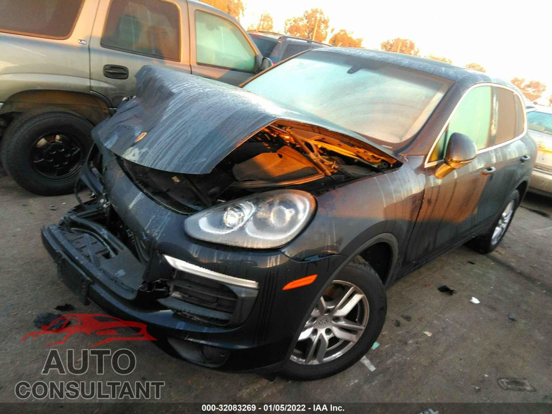 PORSCHE CAYENNE 2016 - WP1AA2A24GKA09388
