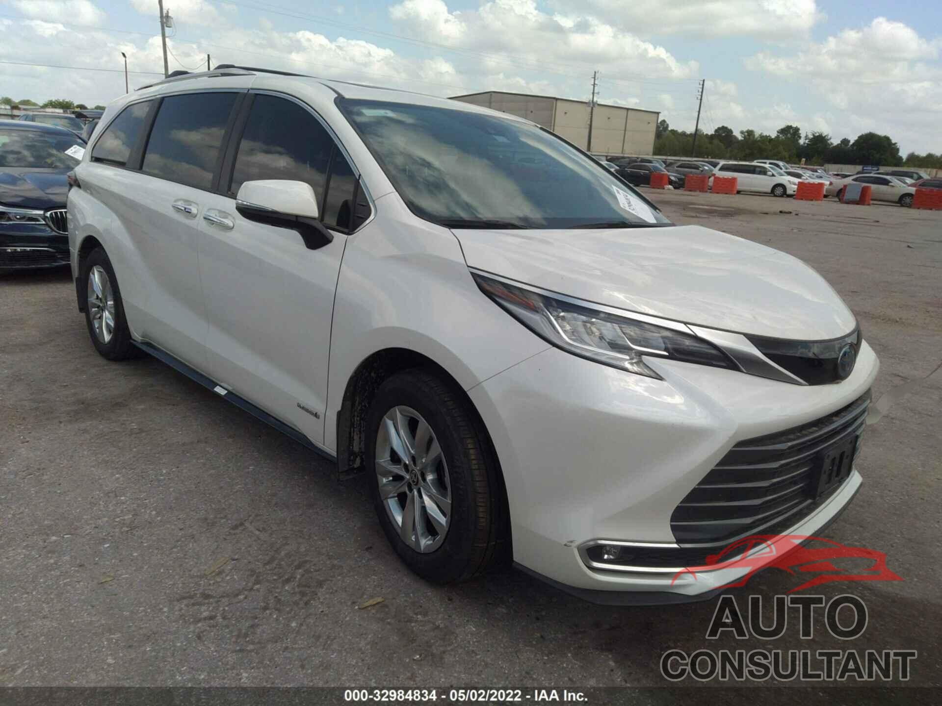 TOYOTA SIENNA 2021 - 5TDZRKEC6MS018226