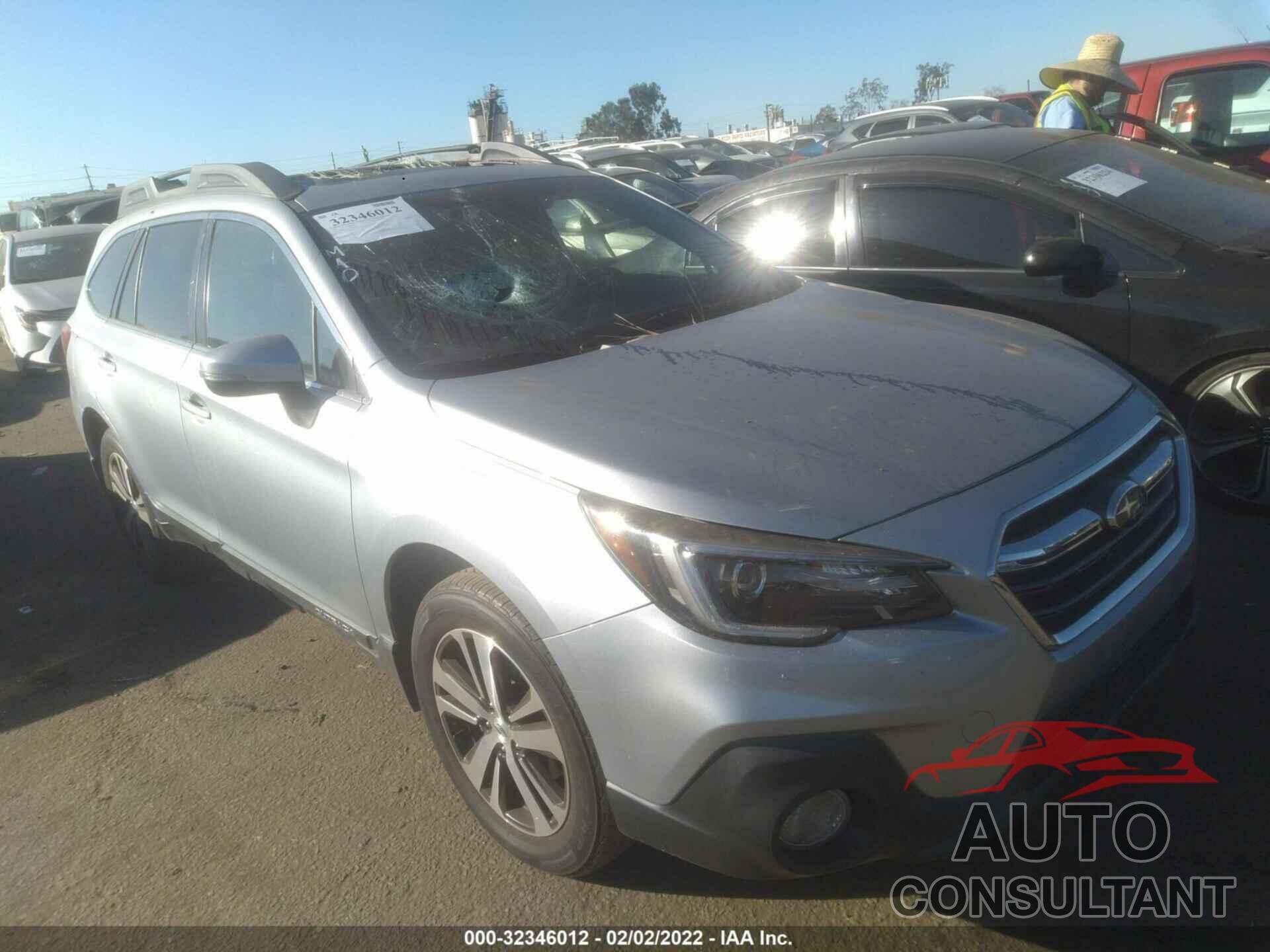 SUBARU OUTBACK 2018 - 4S4BSENC7J3356105