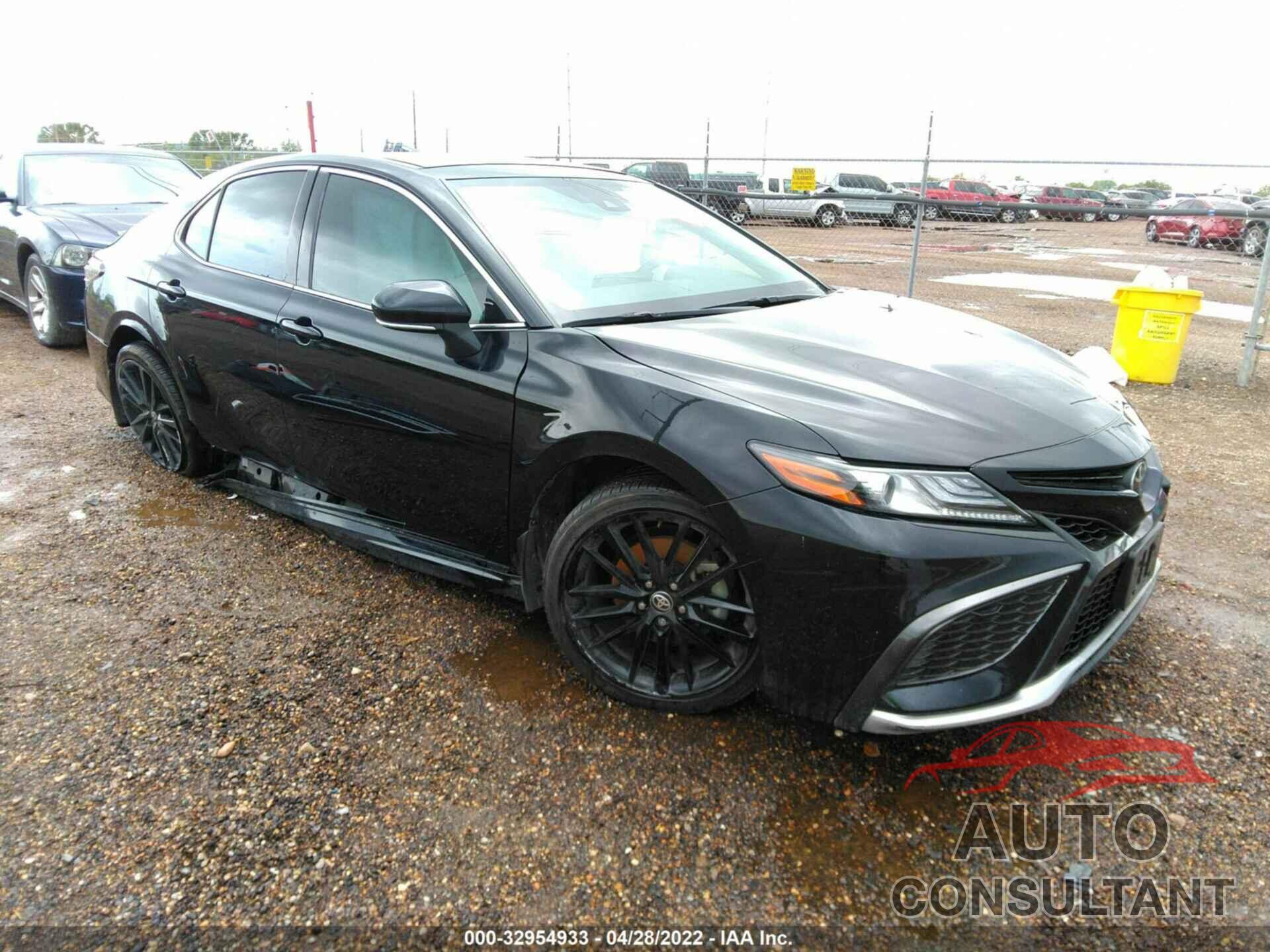 TOYOTA CAMRY 2021 - 4T1K61AK6MU517083