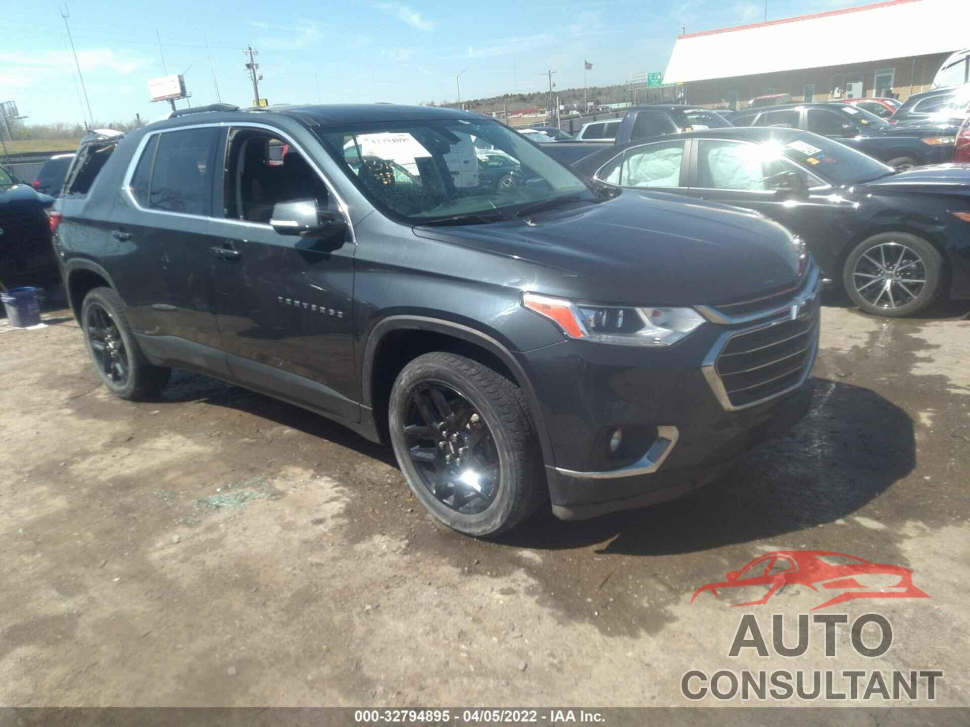 CHEVROLET TRAVERSE 2018 - 1GNERGKW0JJ227665