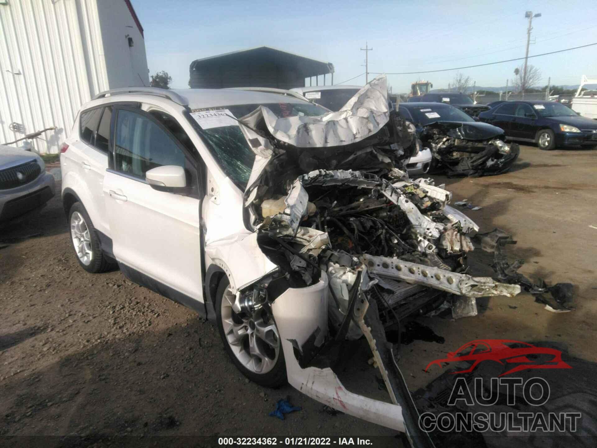 FORD ESCAPE 2016 - 1FMCU0J94GUC28497