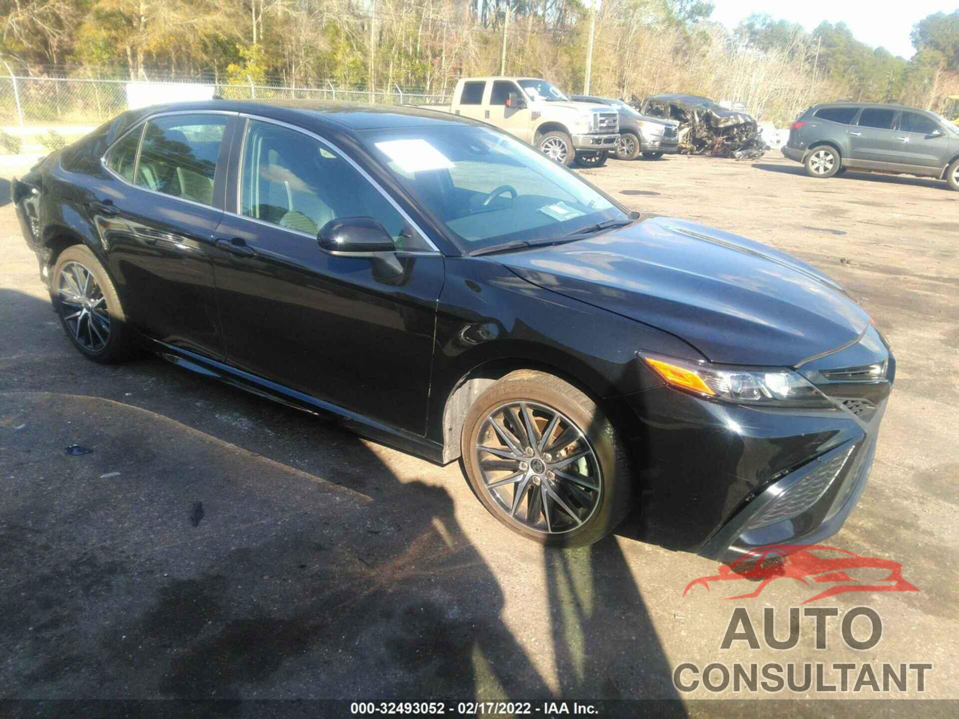 TOYOTA CAMRY 2021 - 4T1G11AK7MU559394