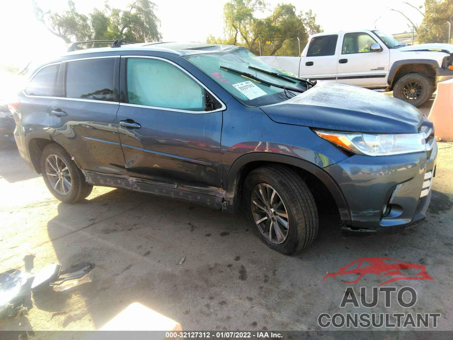 TOYOTA HIGHLANDER 2019 - 5TDKZRFH2KS331923