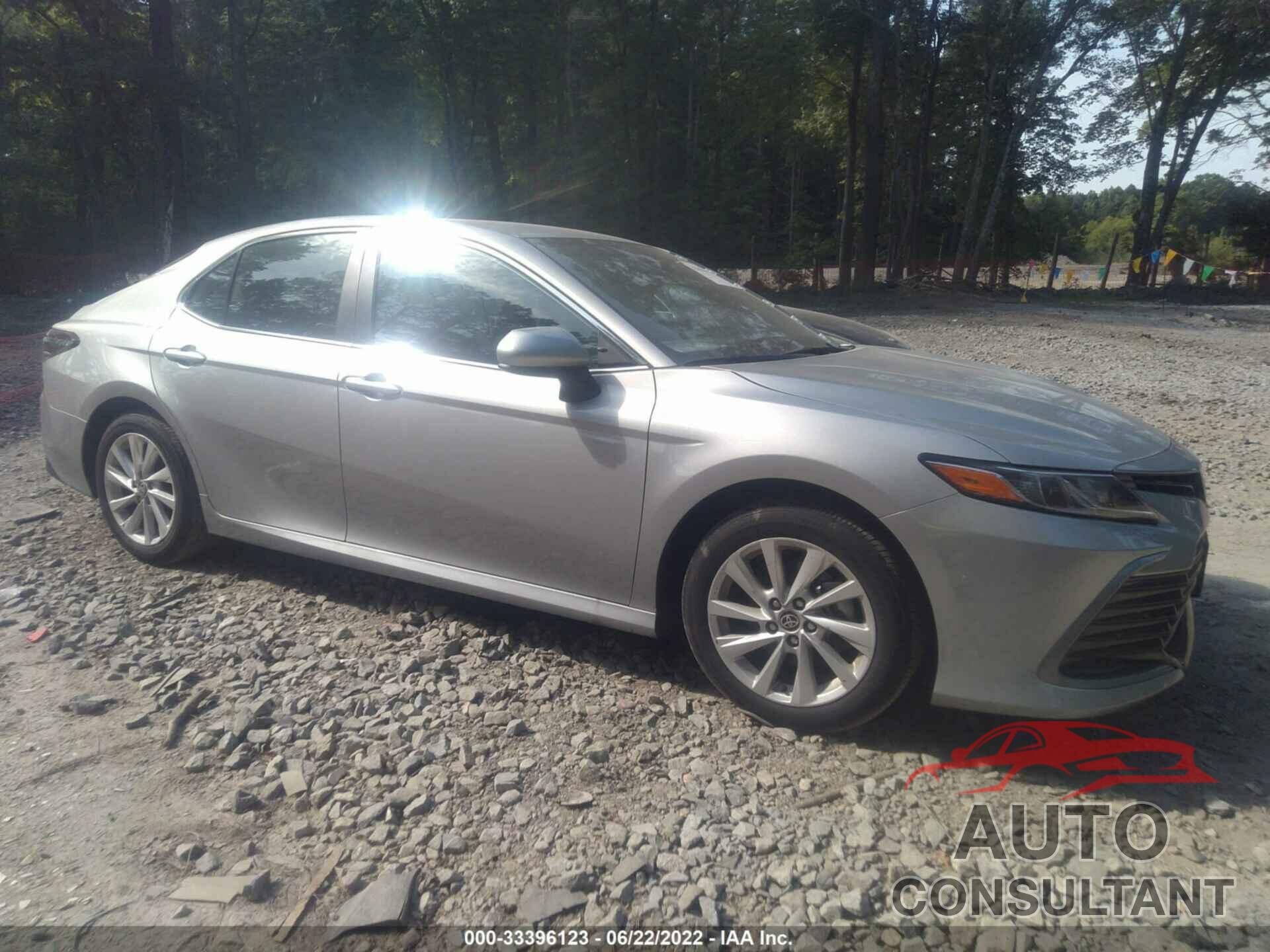 TOYOTA CAMRY 2021 - 4T1C11AK6MU473525