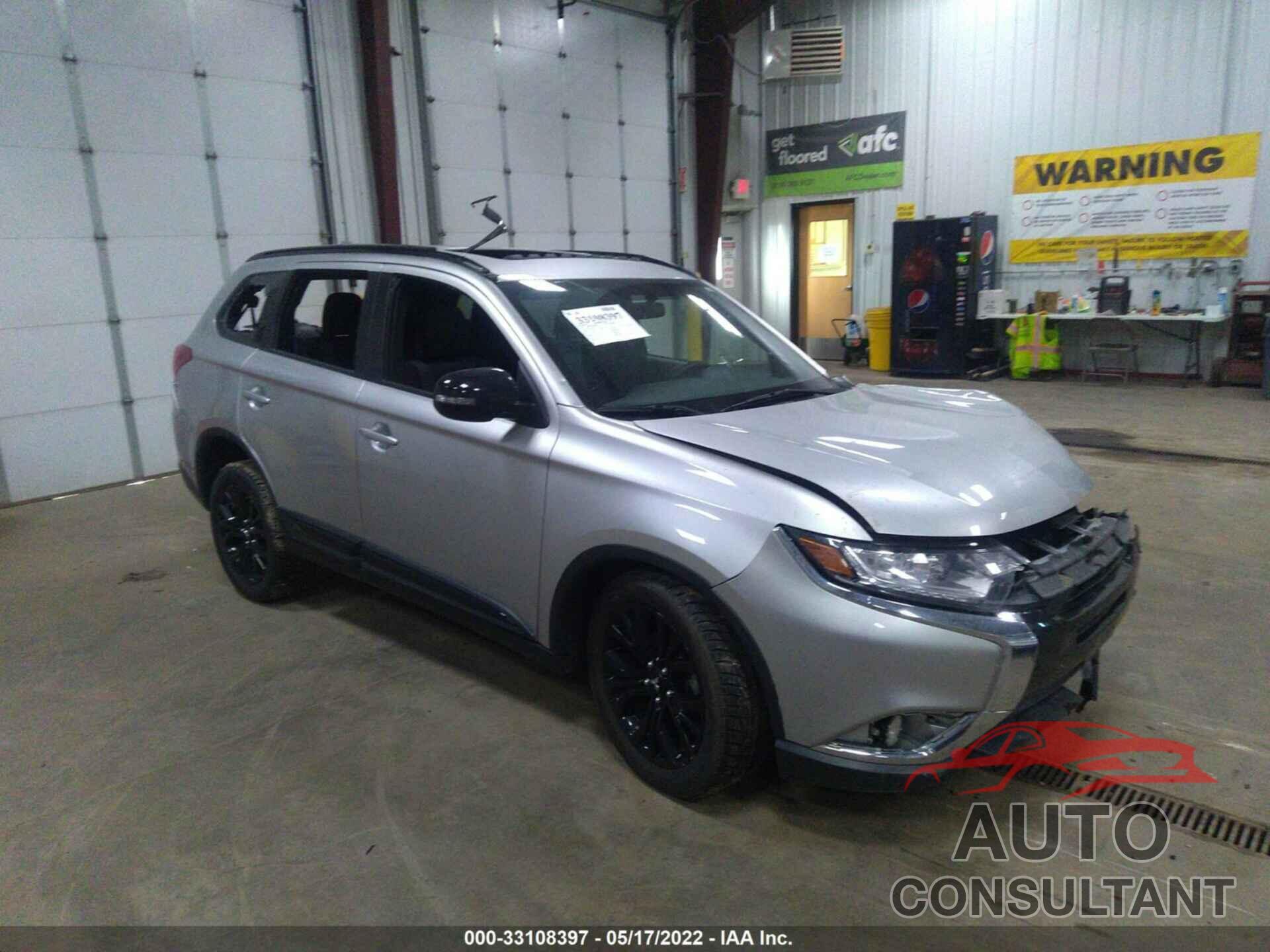 MITSUBISHI OUTLANDER 2018 - JA4AZ3A31JZ031916