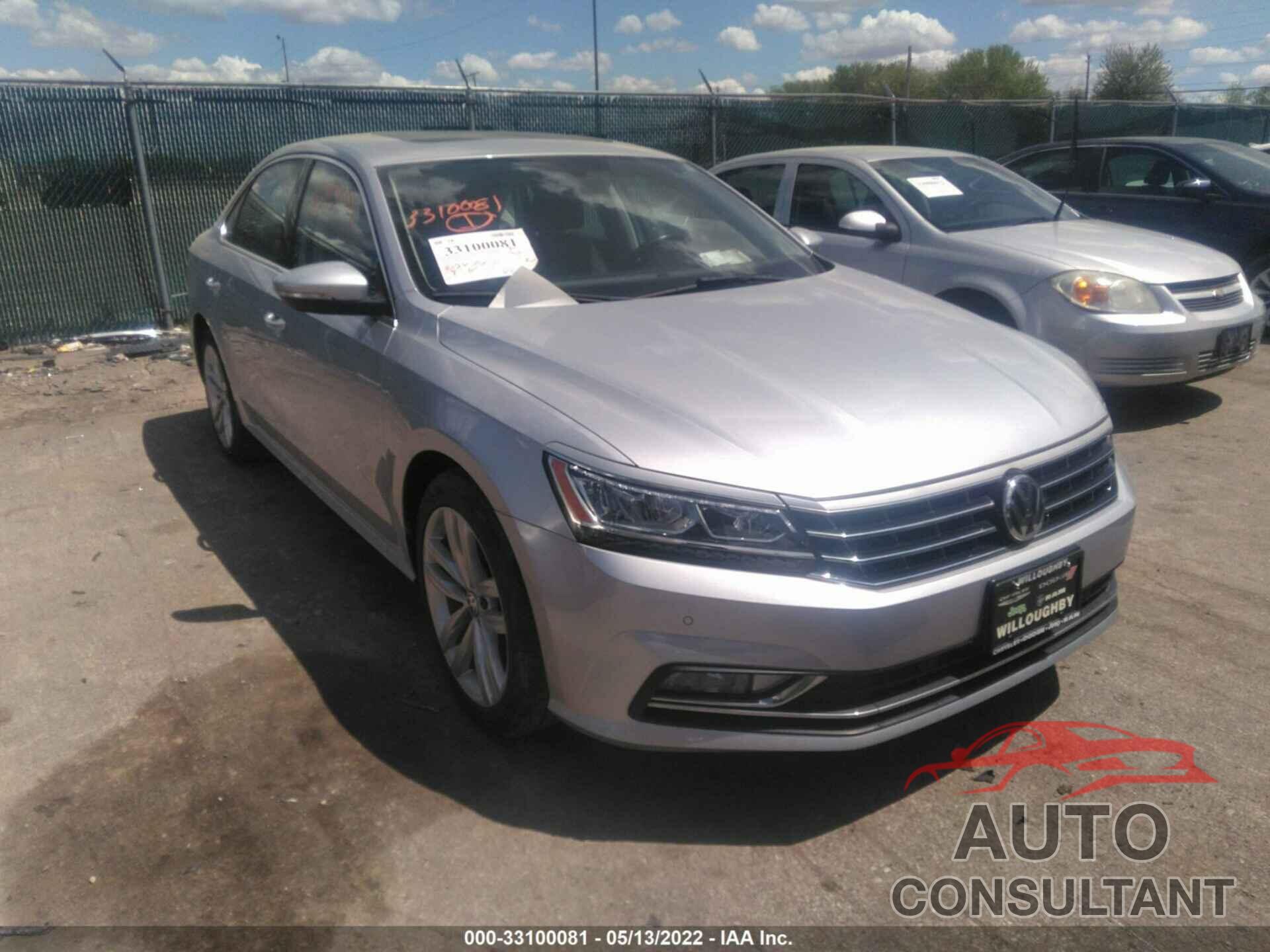 VOLKSWAGEN PASSAT 2018 - 1VWBA7A31JC029821
