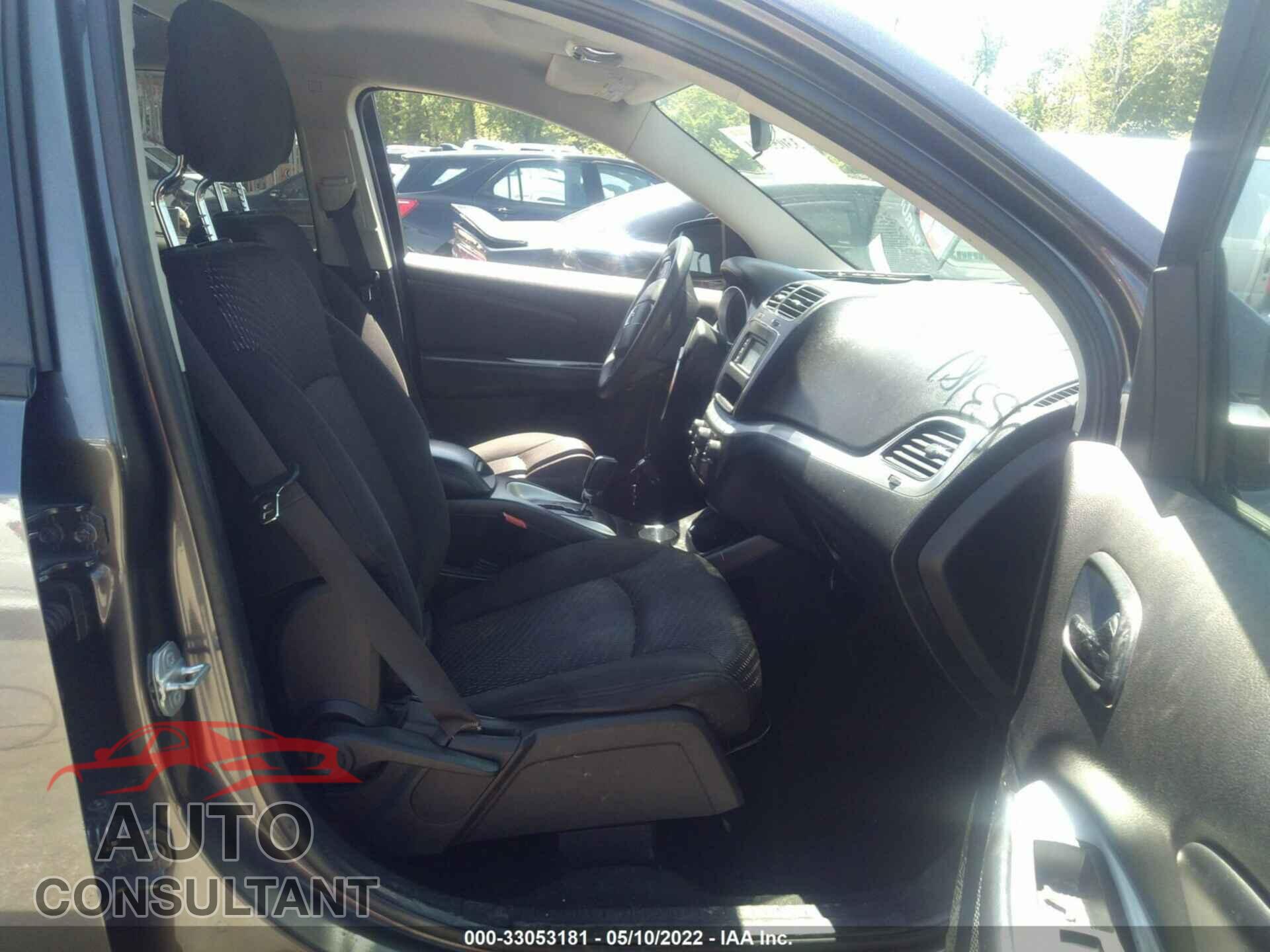 DODGE JOURNEY 2016 - 3C4PDCBG2GT137601
