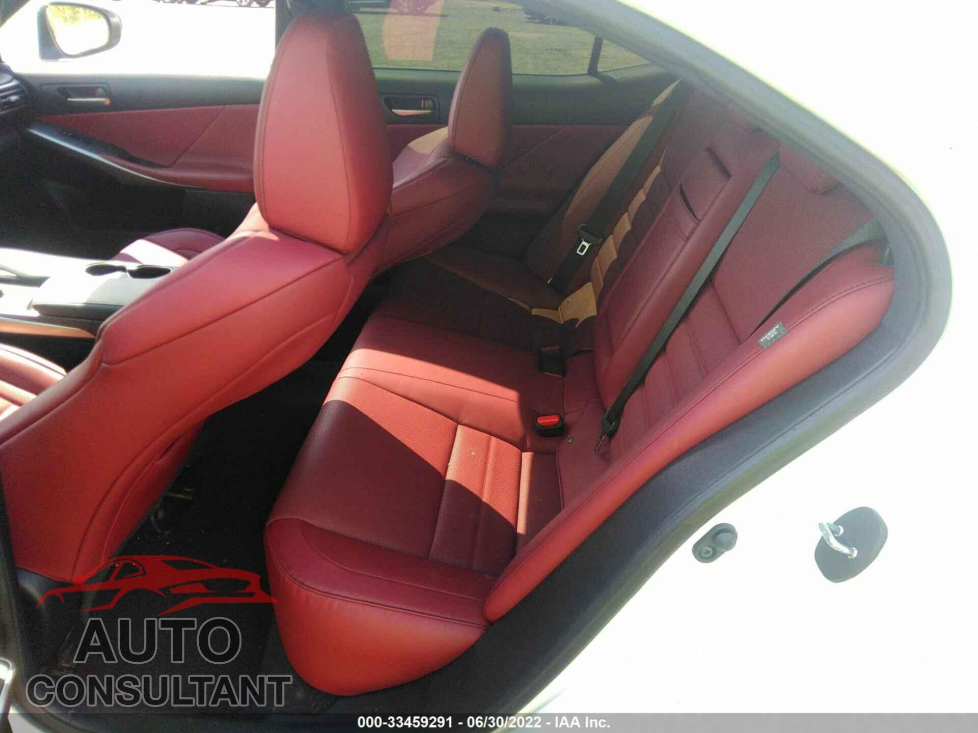 LEXUS IS 2019 - JTHC81D26K5039350