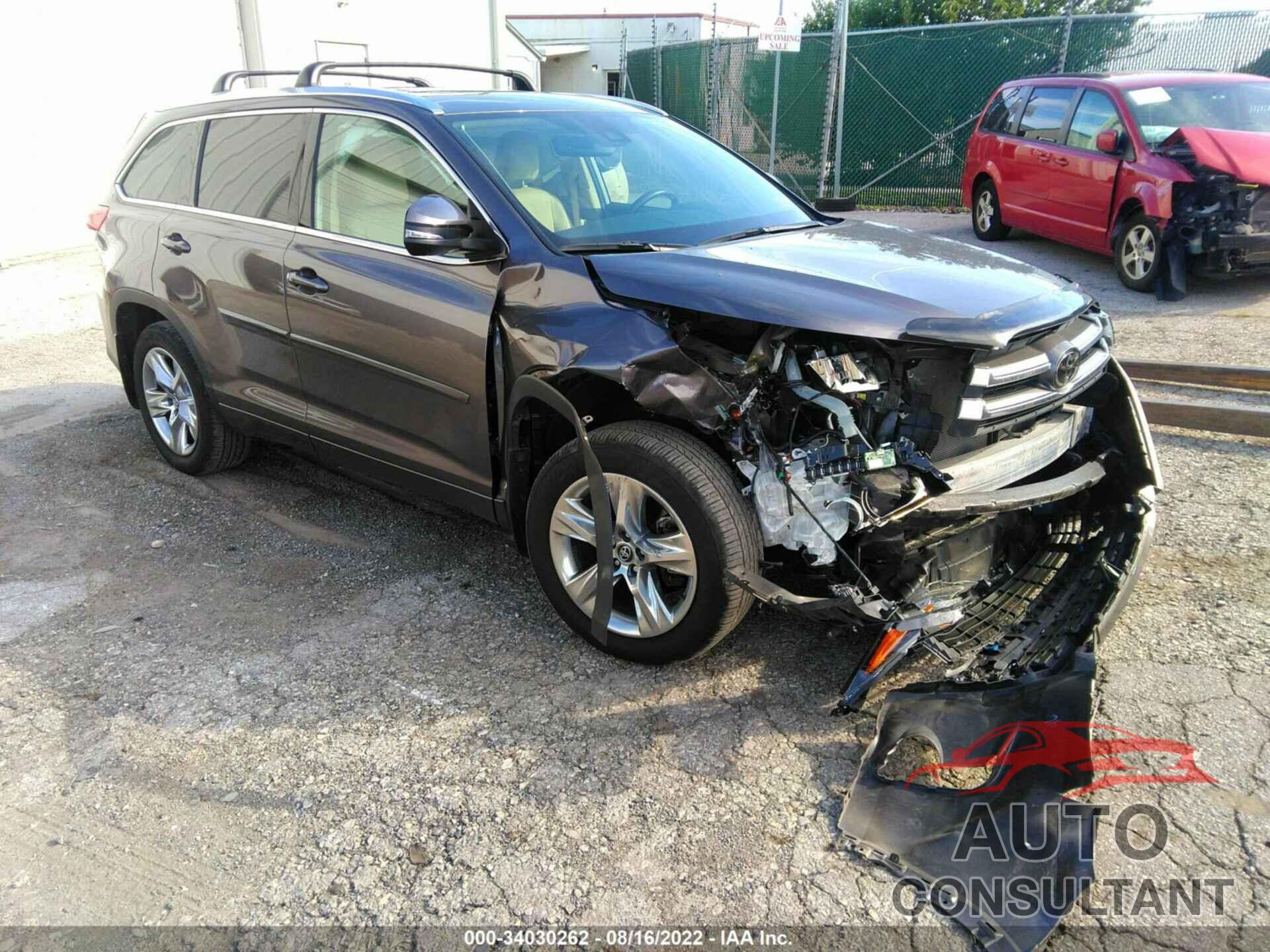 TOYOTA HIGHLANDER 2019 - 5TDDZRFH0KS945622