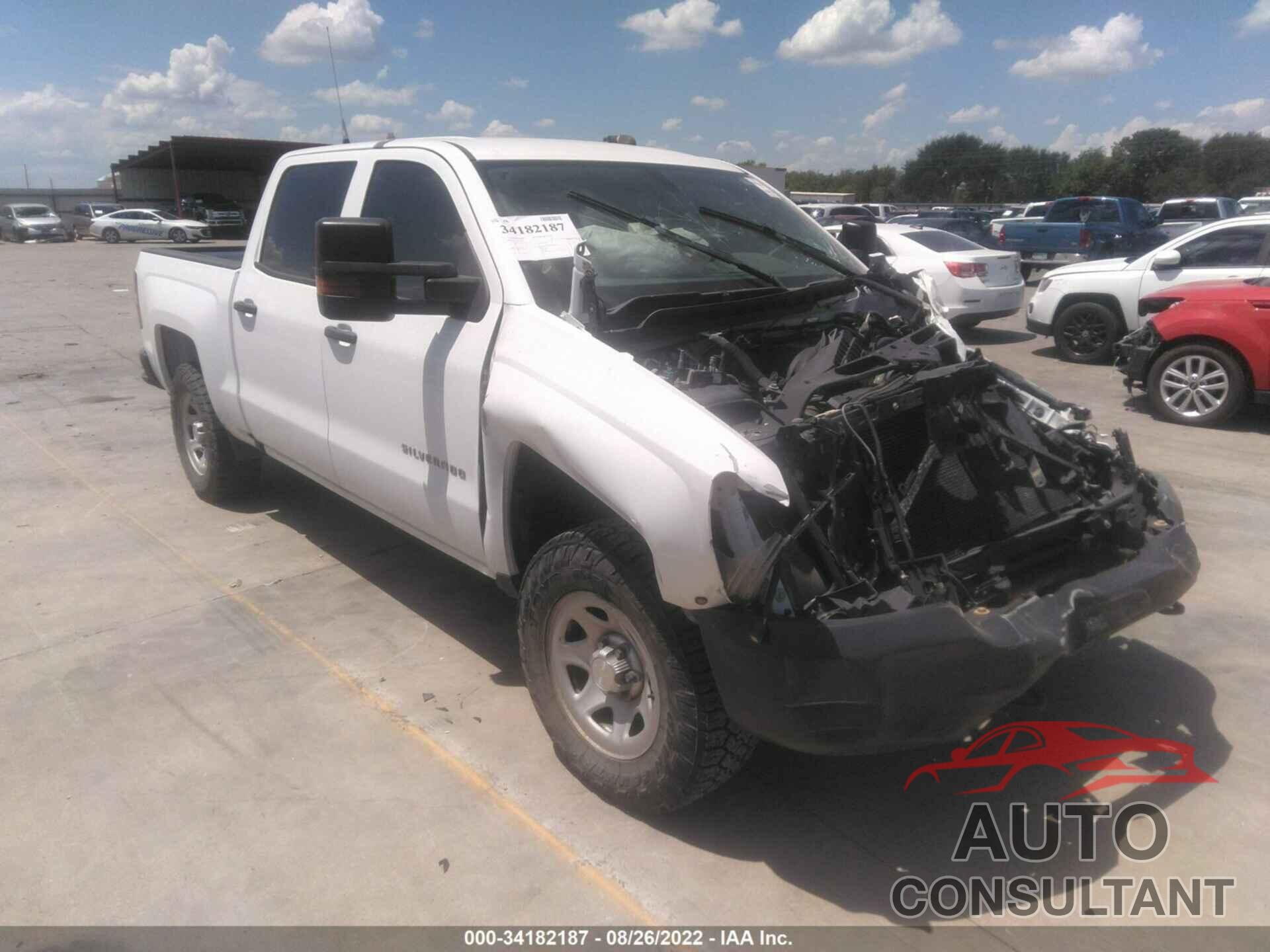 CHEVROLET SILVERADO 1500 2018 - 3GCUKNECXJG157012