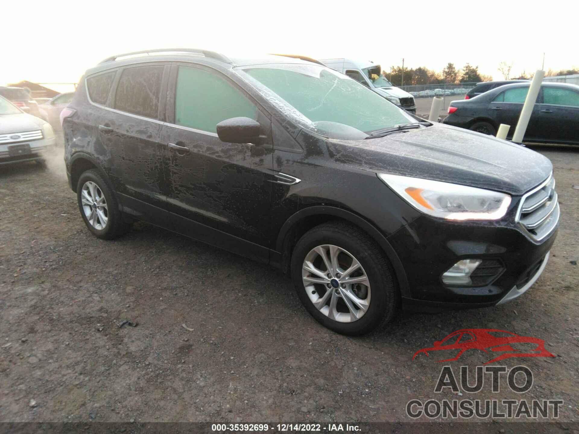 FORD ESCAPE 2017 - 1FMCU9GD8HUC57826