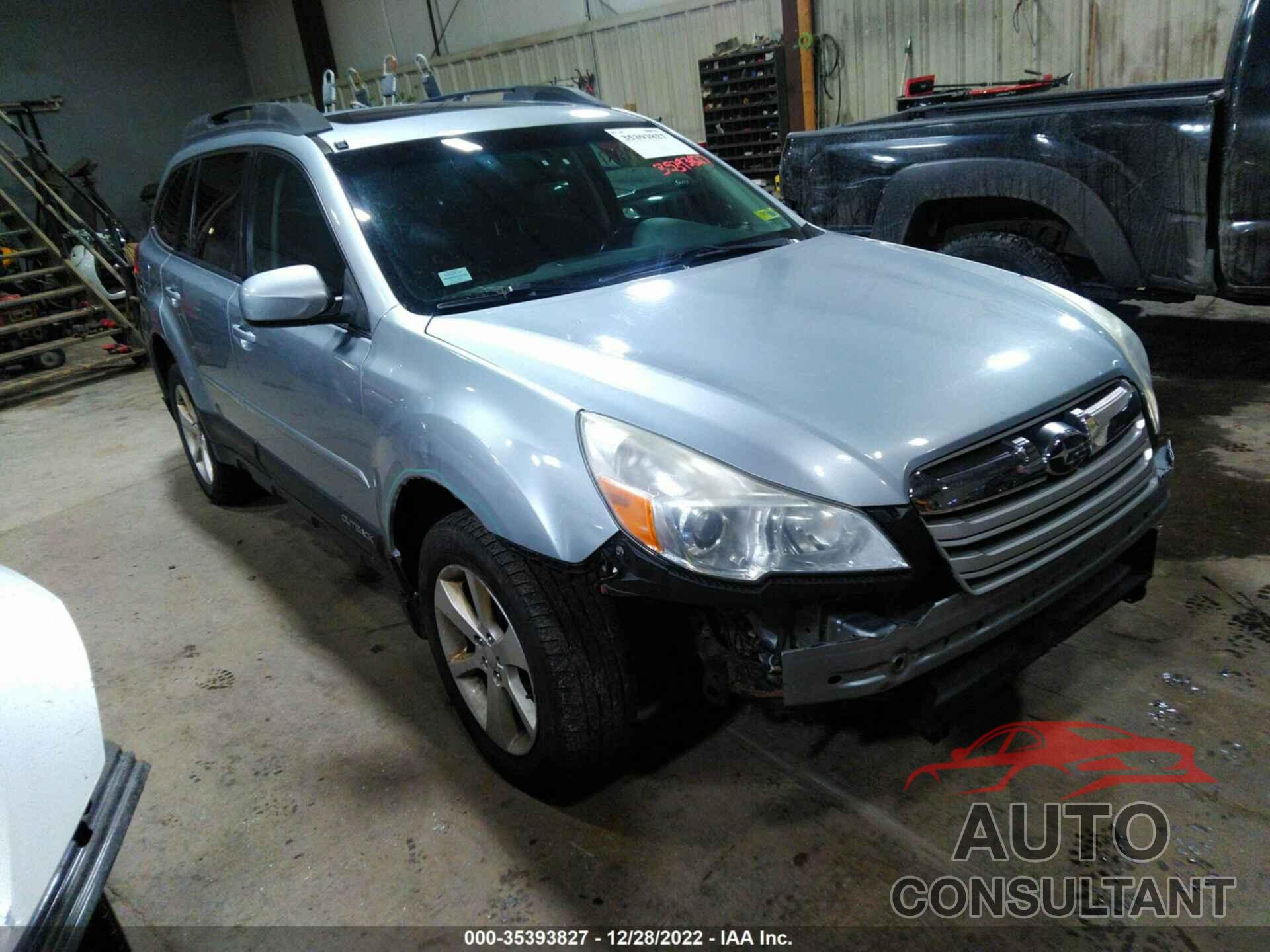 SUBARU OUTBACK 2013 - 4S4BRBGCXD3228372