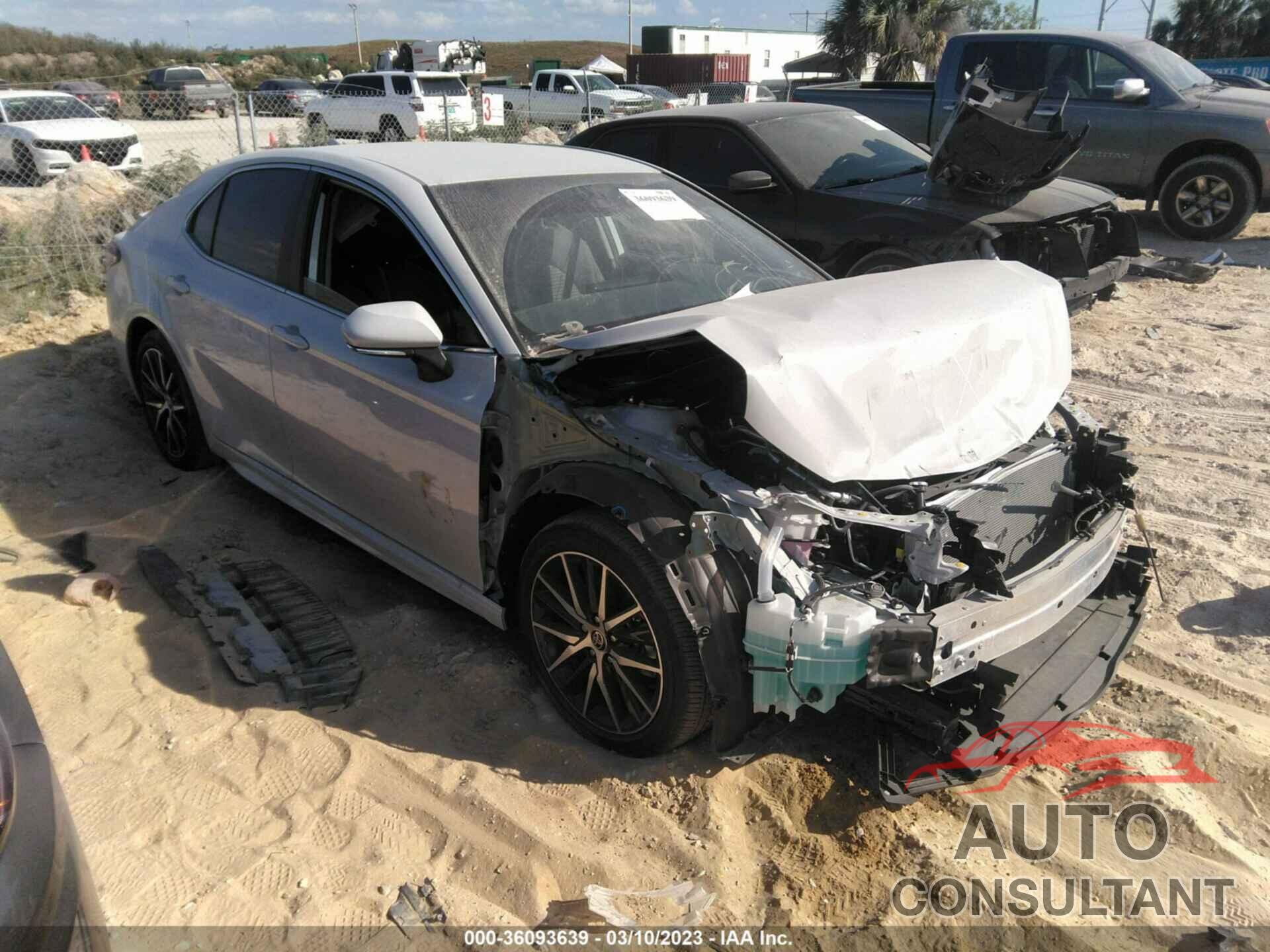 TOYOTA CAMRY 2023 - 4T1G11AK7PU099710