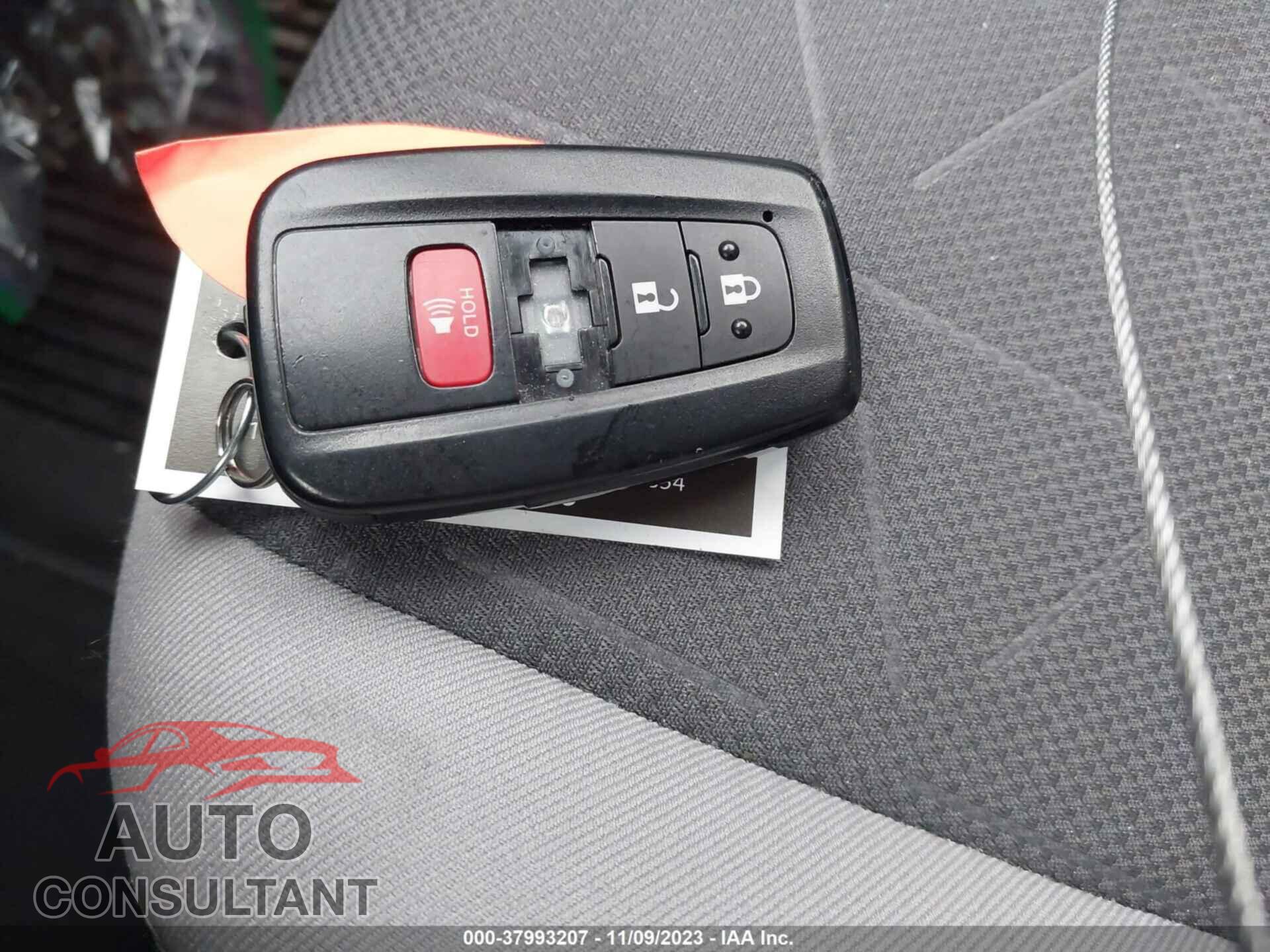 TOYOTA RAV4 2019 - JTMP1RFV8KD014792
