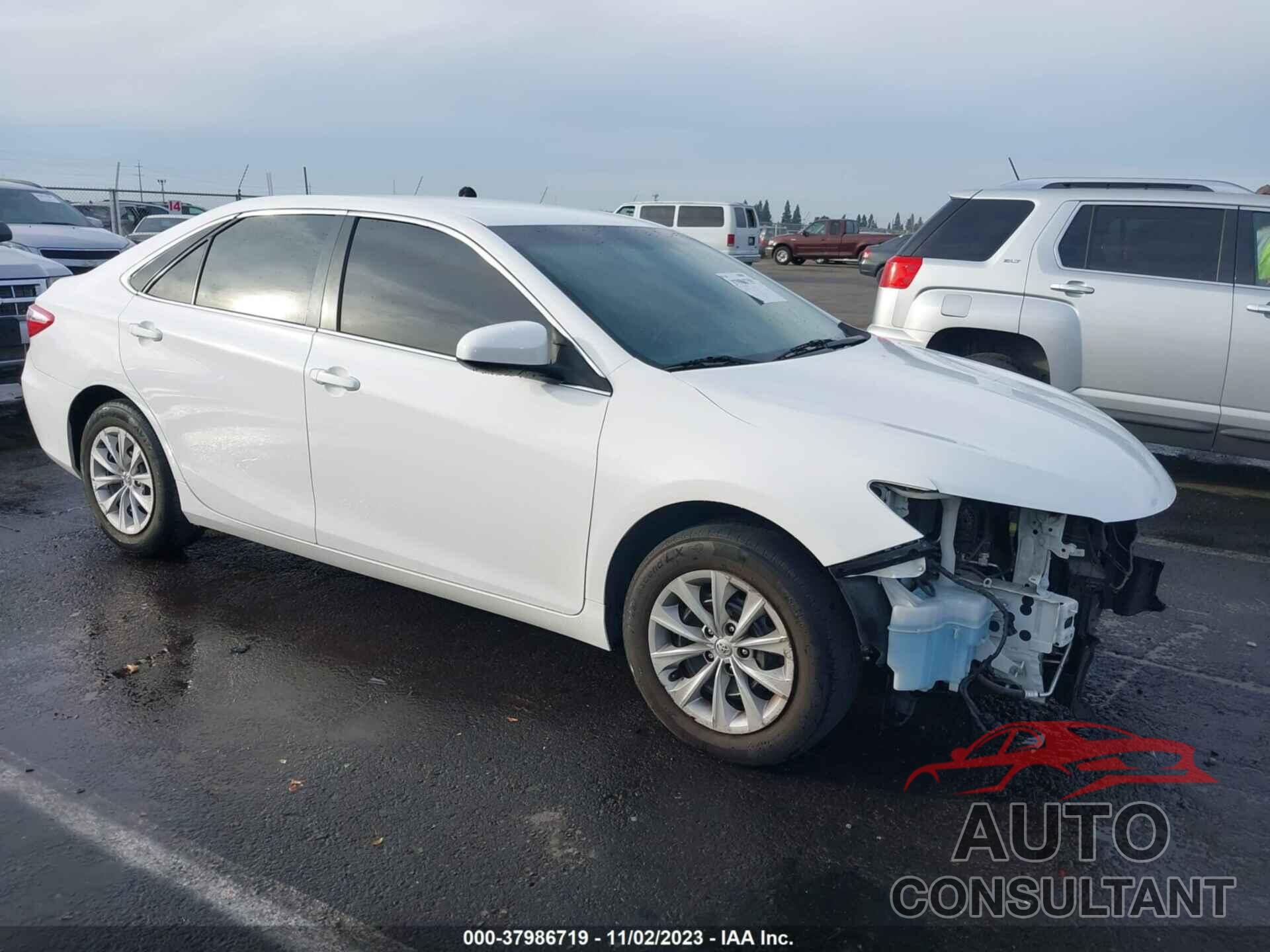 TOYOTA CAMRY 2016 - 4T4BF1FK9GR532597