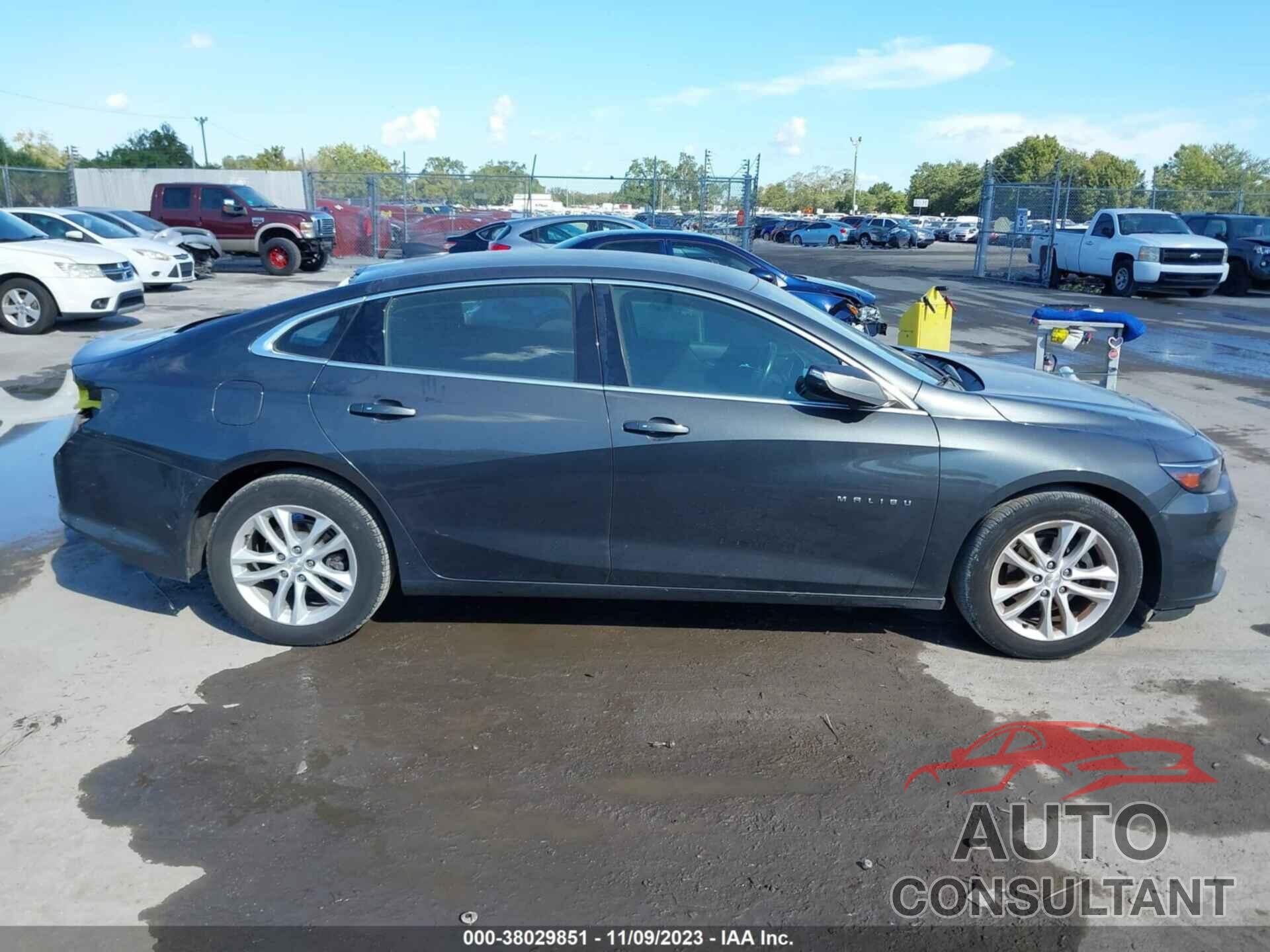 CHEVROLET MALIBU 2017 - 1G1ZE5ST5HF269433