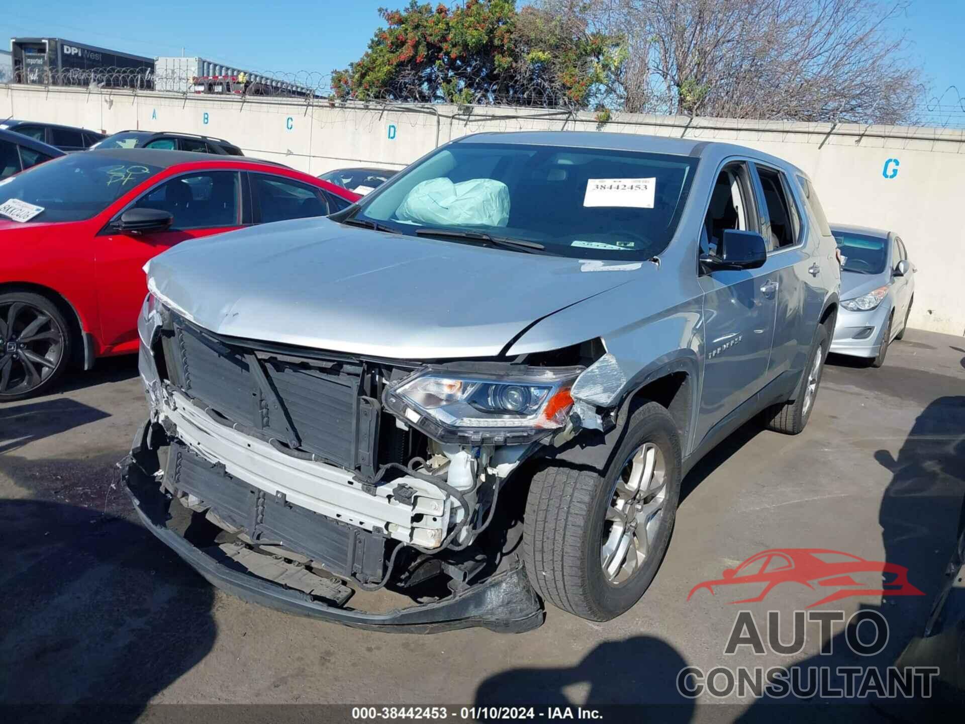 CHEVROLET TRAVERSE 2019 - 1GNERFKW5KJ106254