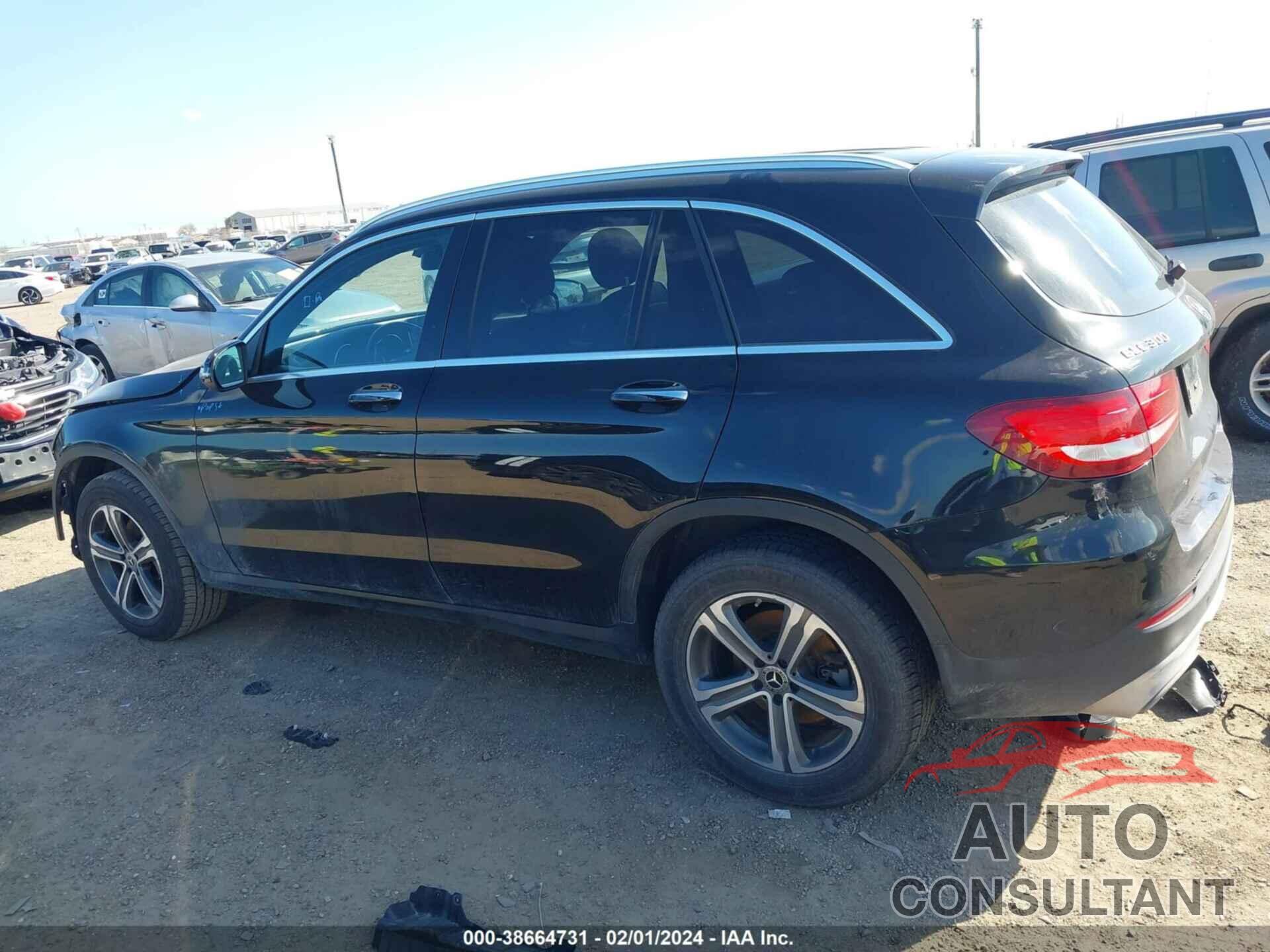 MERCEDES-BENZ GLC 300 2017 - WDC0G4JB8HF238054