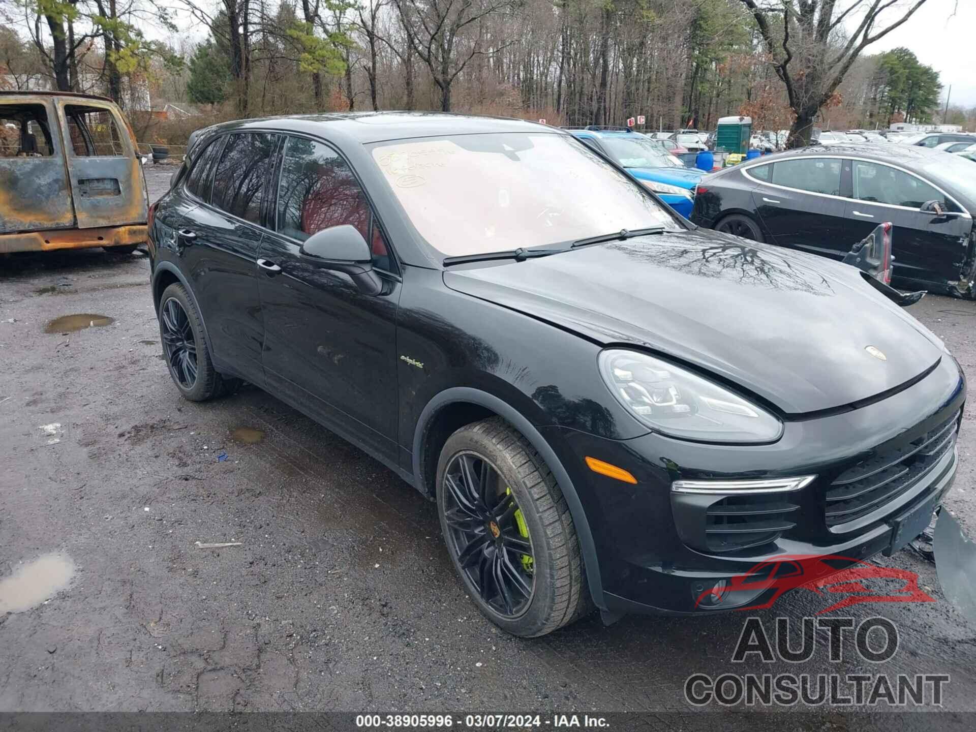 PORSCHE CAYENNE E-HYBRID 2016 - WP1AE2A26GLA16017