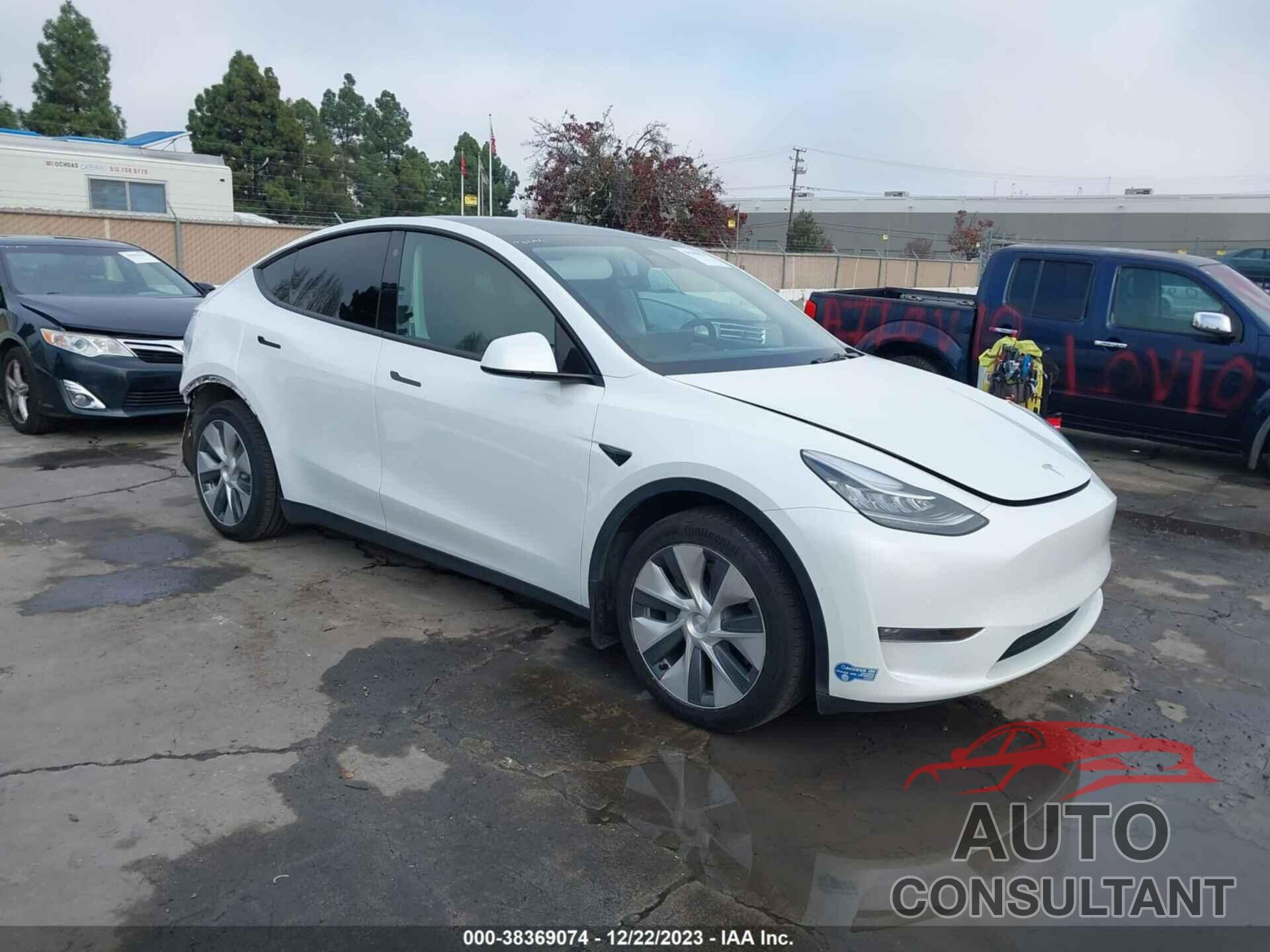 TESLA MODEL Y 2021 - 5YJYGDEE9MF260138