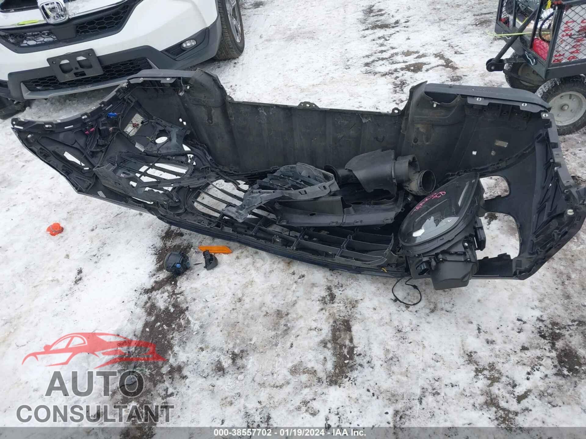 PORSCHE CAYENNE 2017 - WP1AA2A21HKA89038