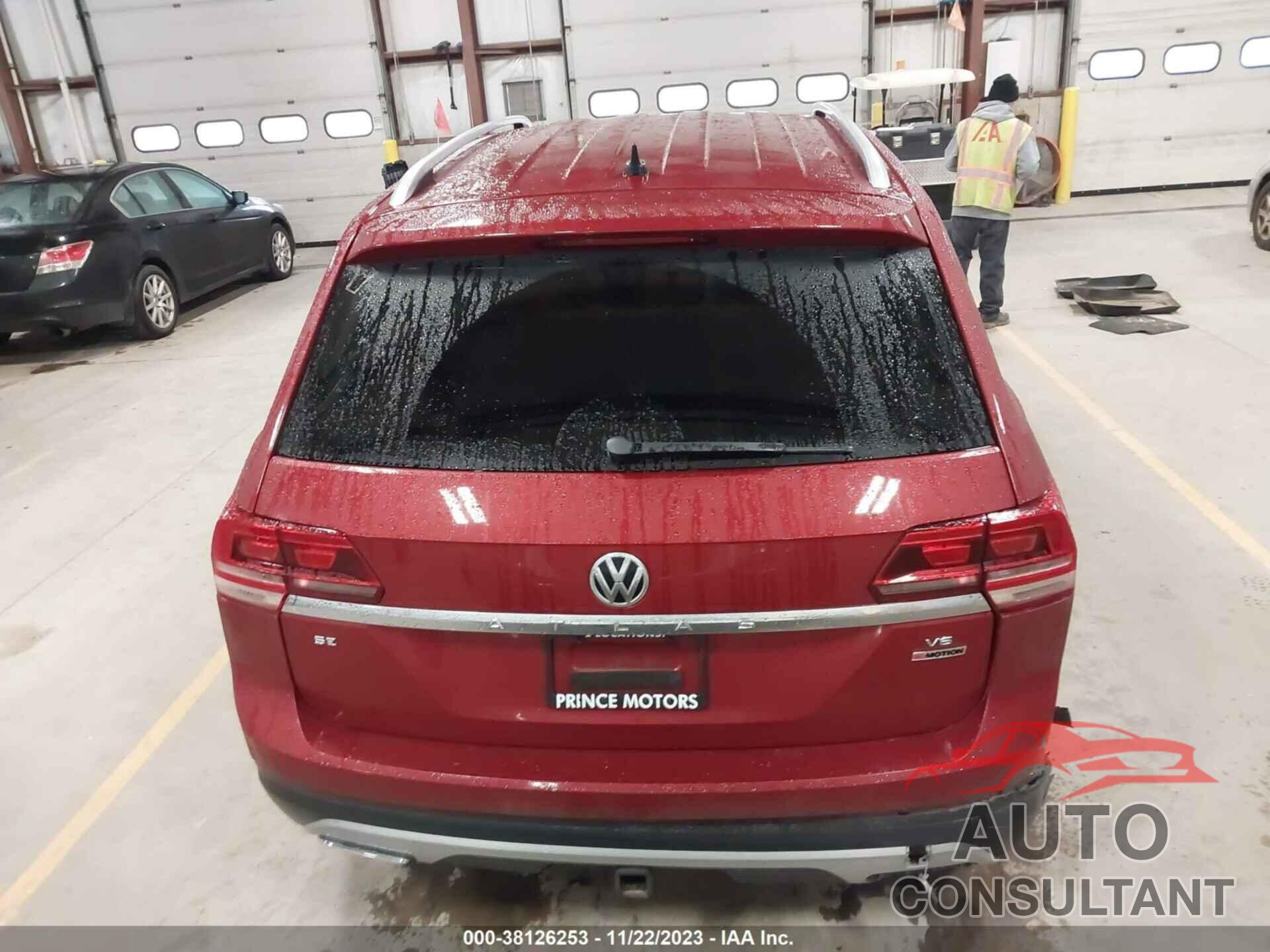 VOLKSWAGEN ATLAS 2018 - 1V2LR2CA5JC548030