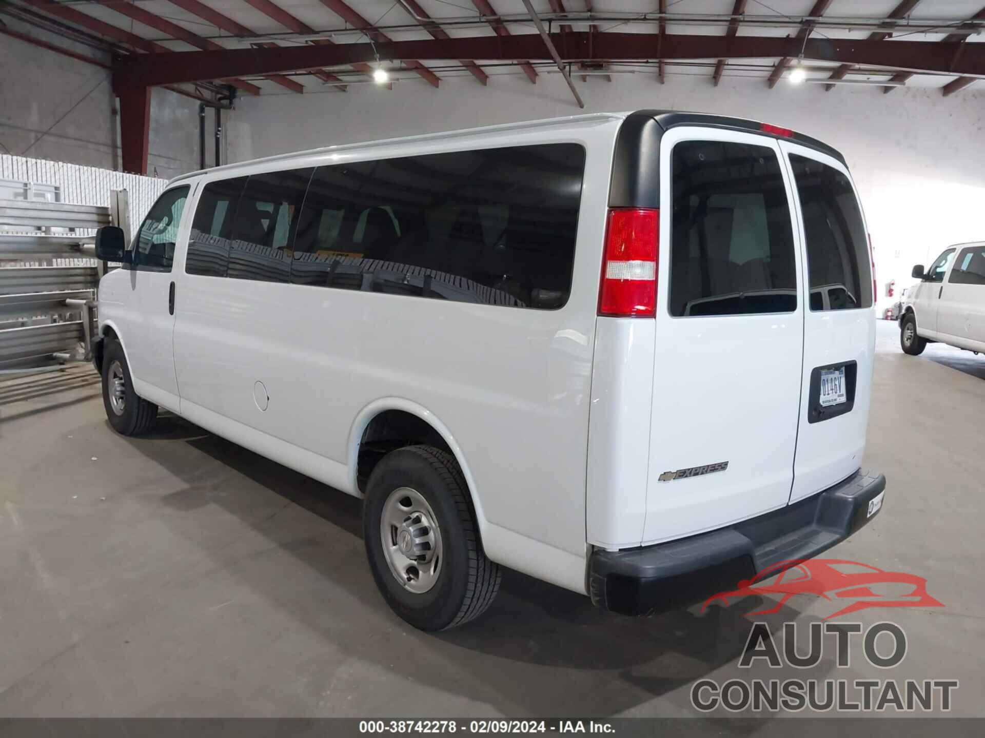 CHEVROLET EXPRESS 3500 2018 - 1GAZGNFG7J1275597