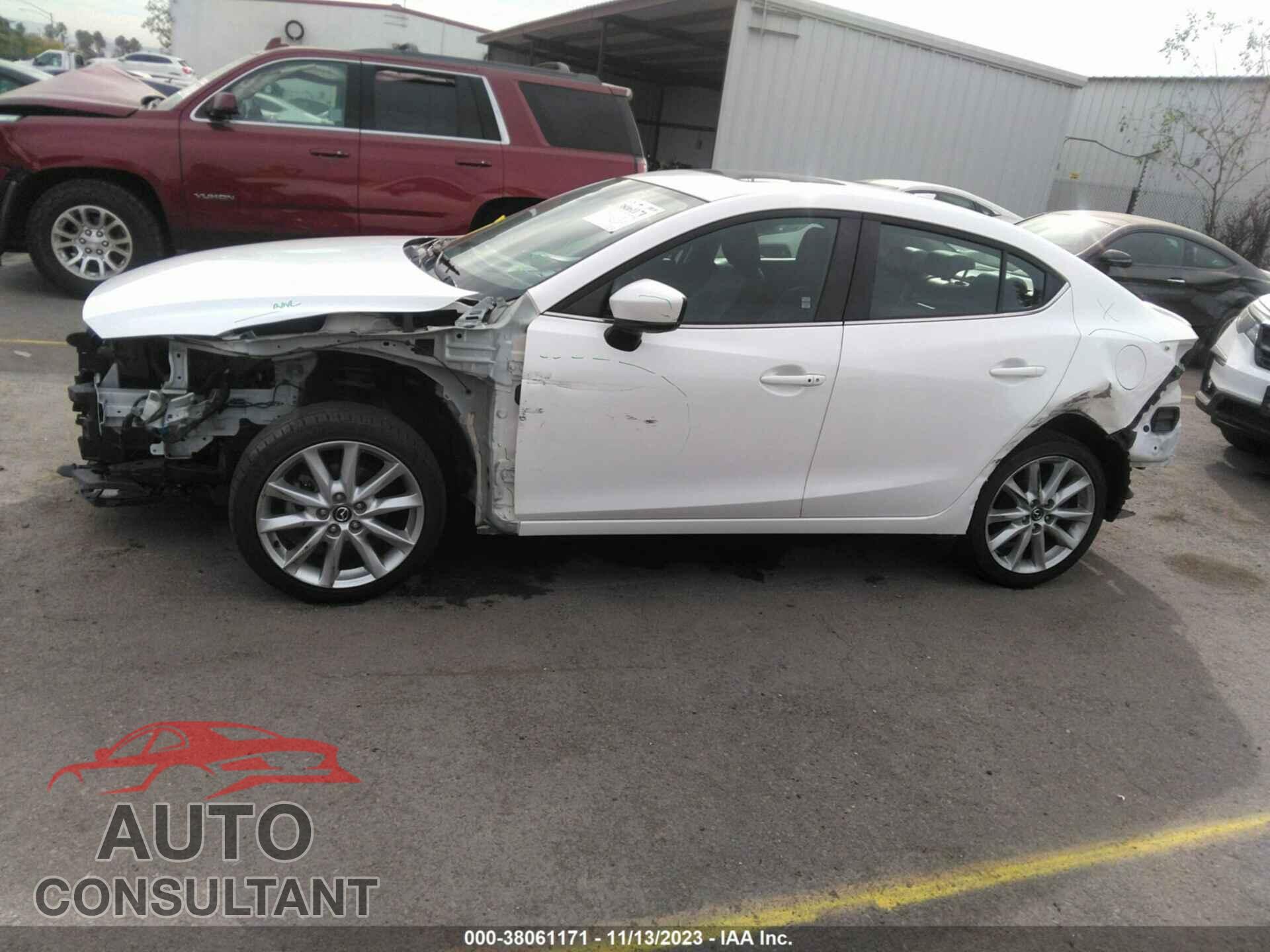 MAZDA 3 2017 - 3MZBN1W37HM128775
