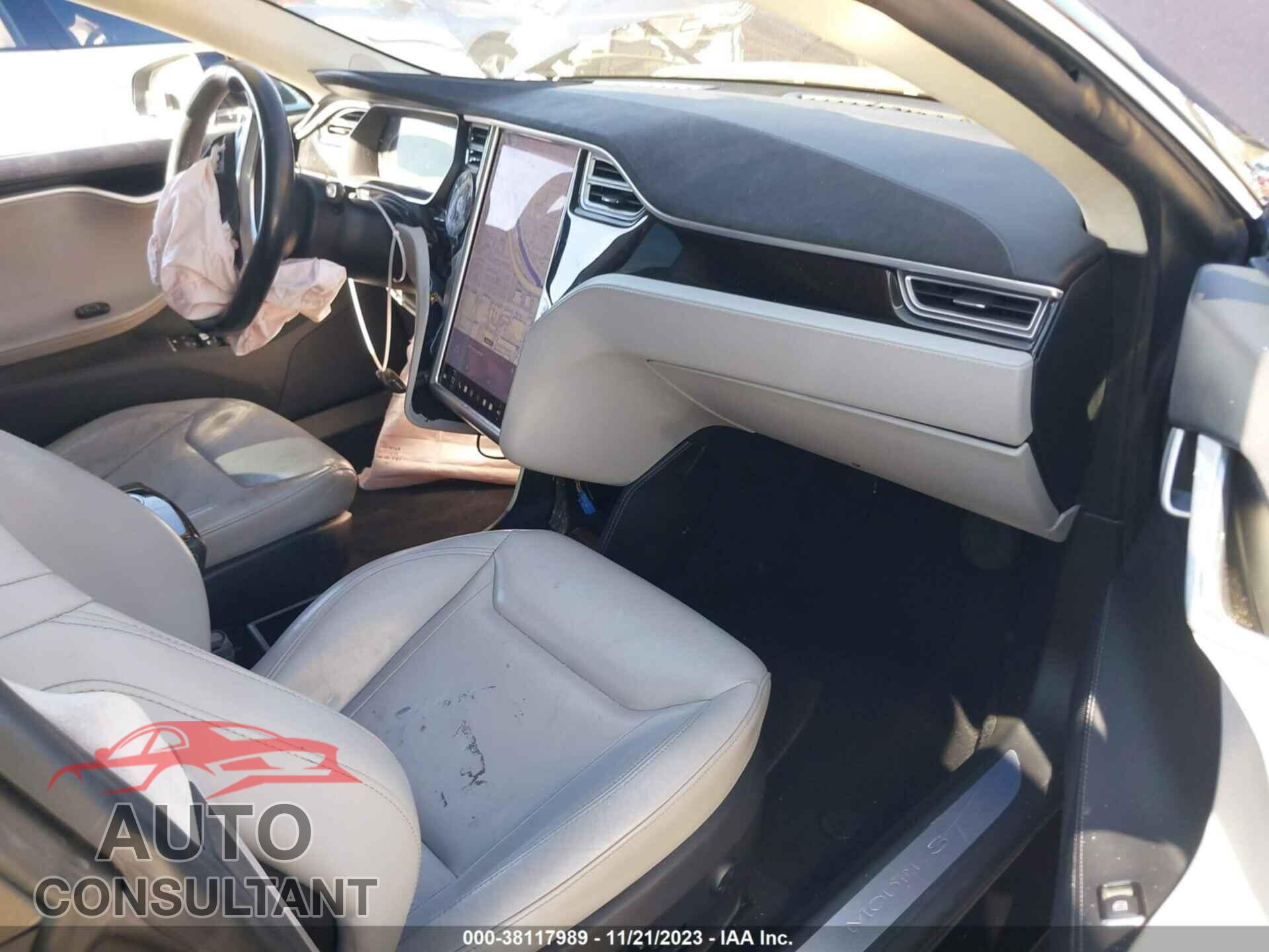 TESLA MODEL S 2015 - 5YJSA1E23FF106121