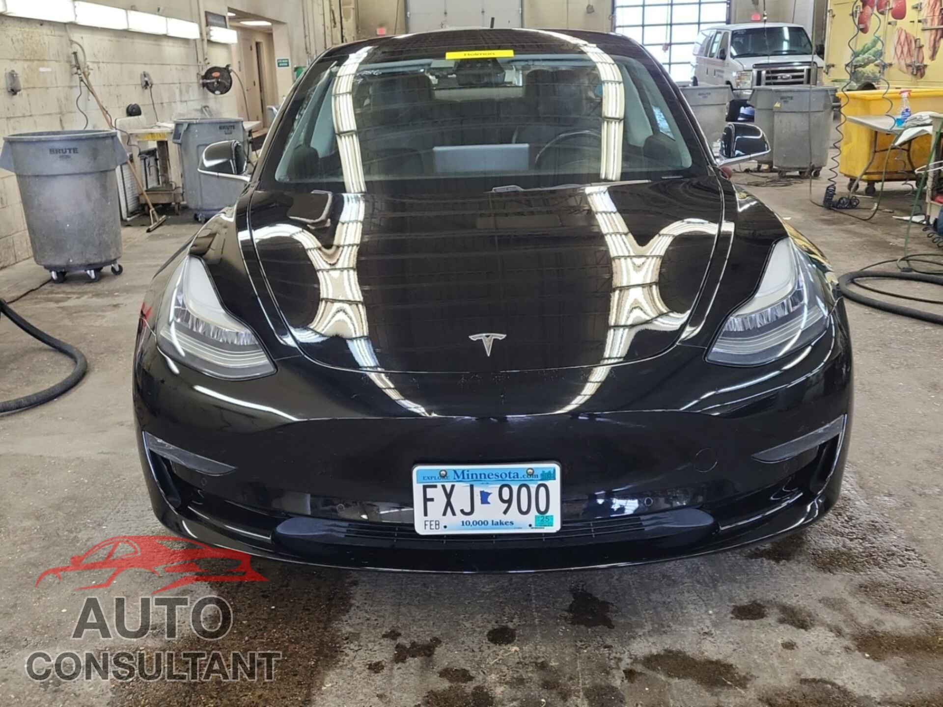 TESLA MODEL 3 2018 - 5YJ3E1EB6JF183616