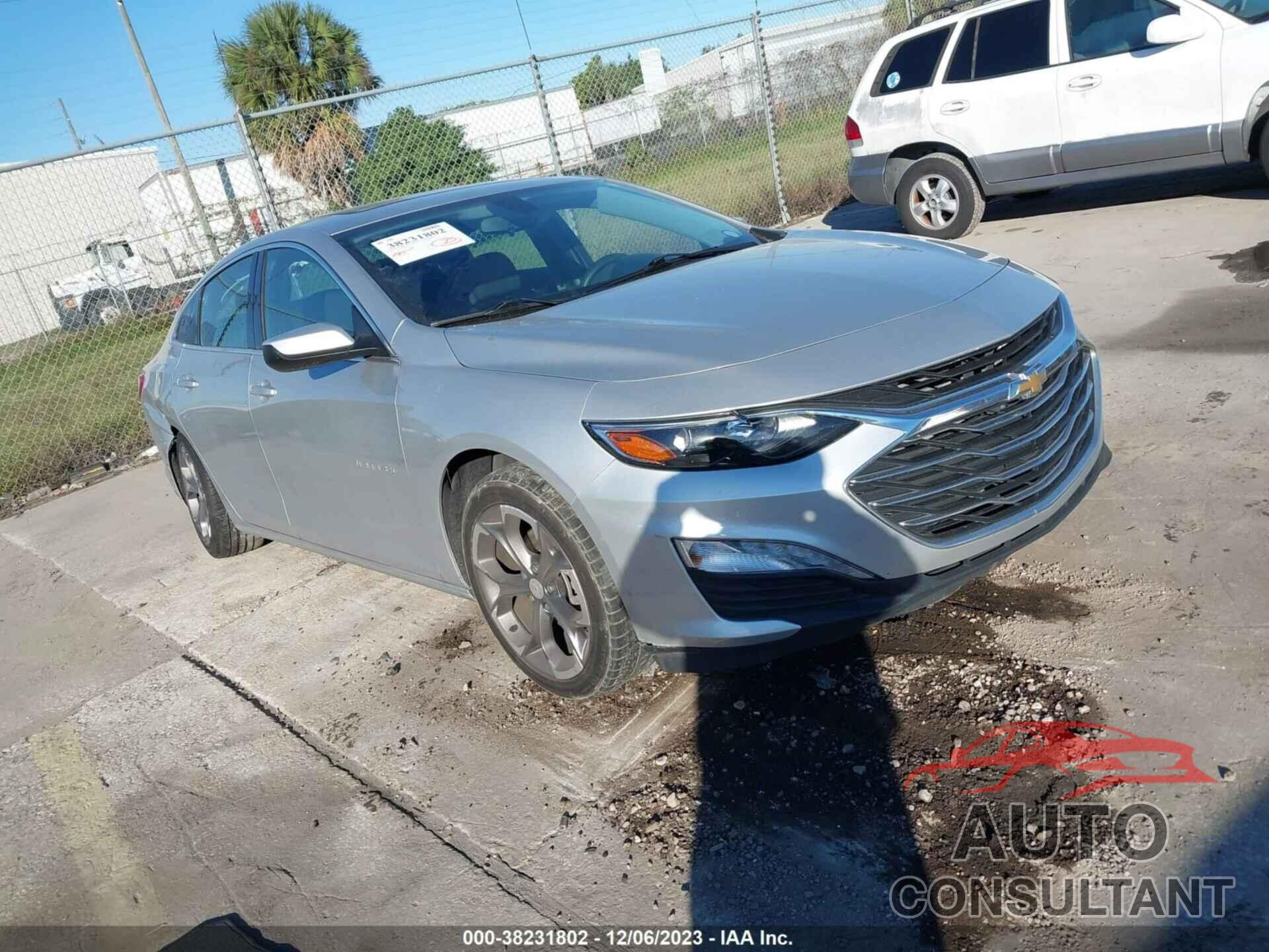 CHEVROLET MALIBU 2021 - 1G1ZD5ST8MF071118