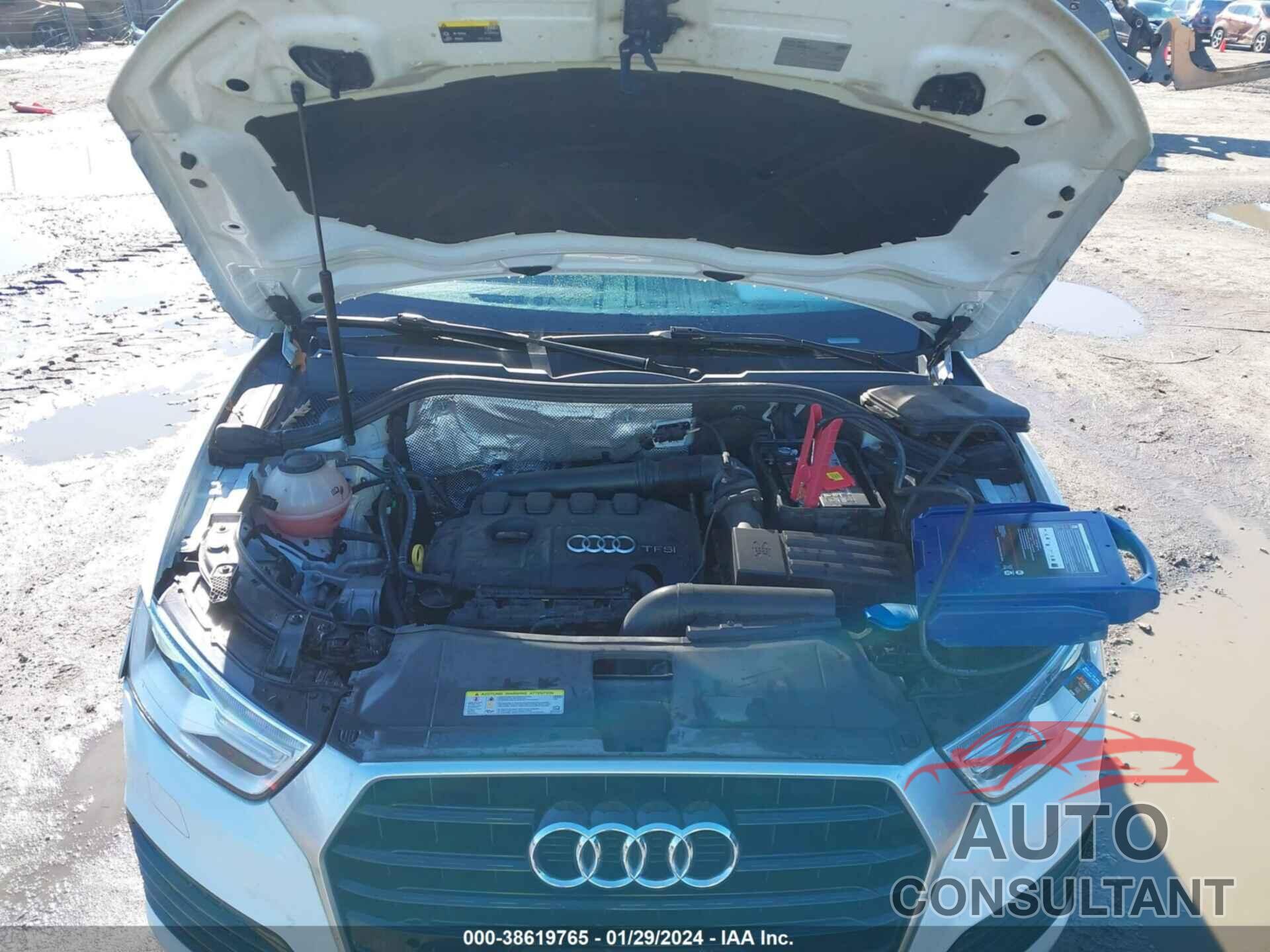 AUDI Q3 2018 - WA1BCCFS3JR020373