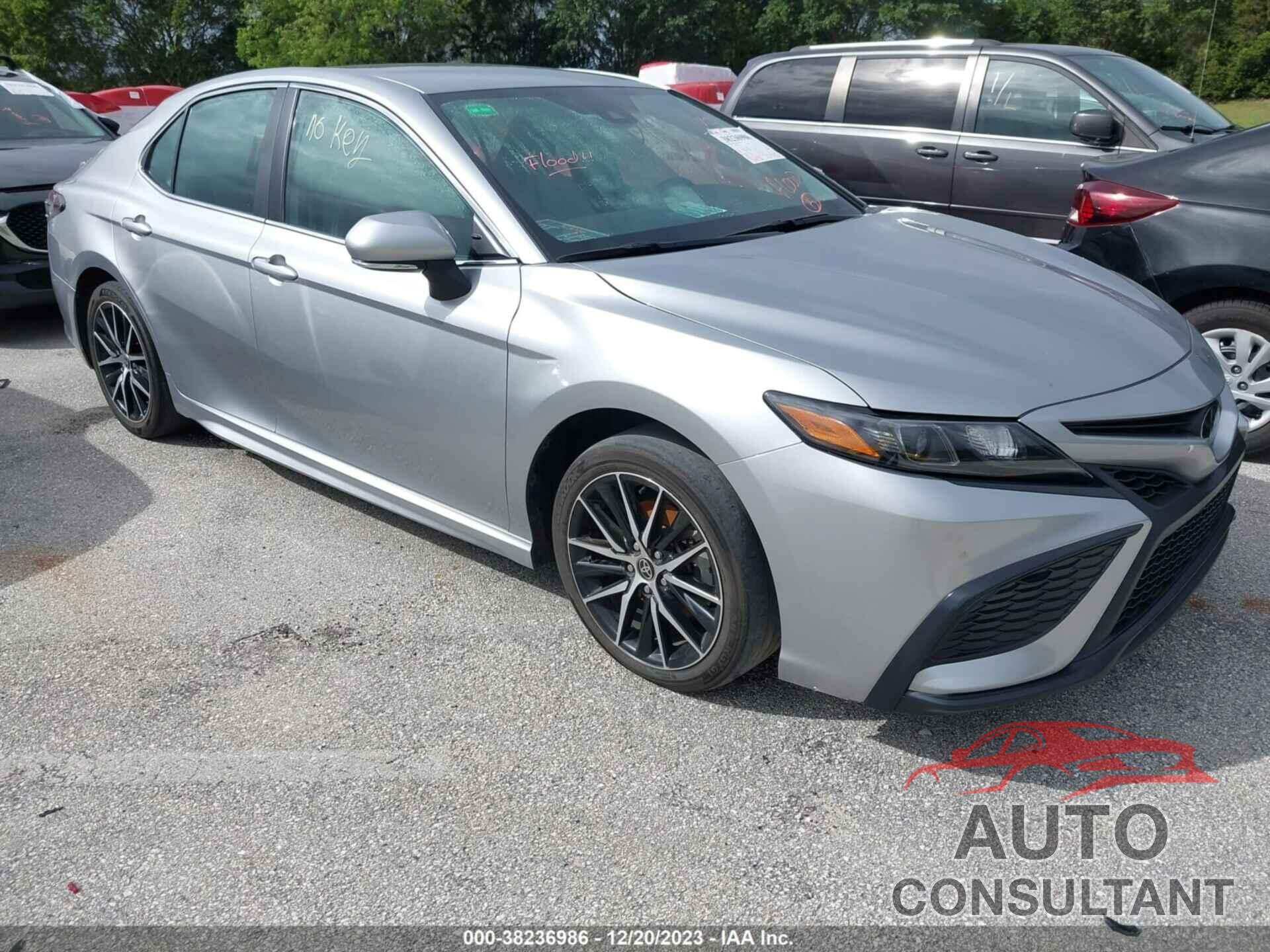 TOYOTA CAMRY 2023 - 4T1G11AK8PU776666