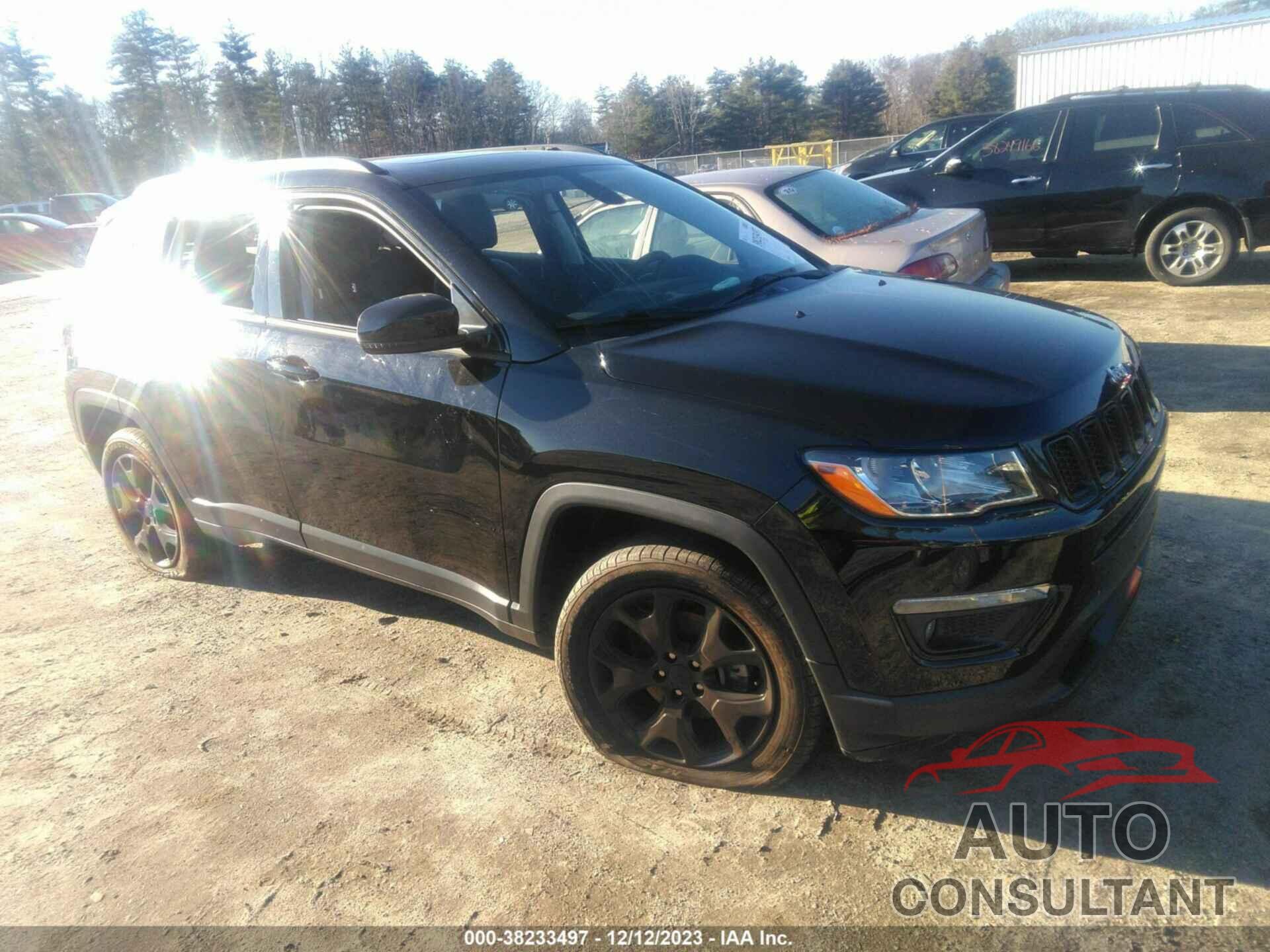 JEEP COMPASS 2018 - 3C4NJDCB9JT365496