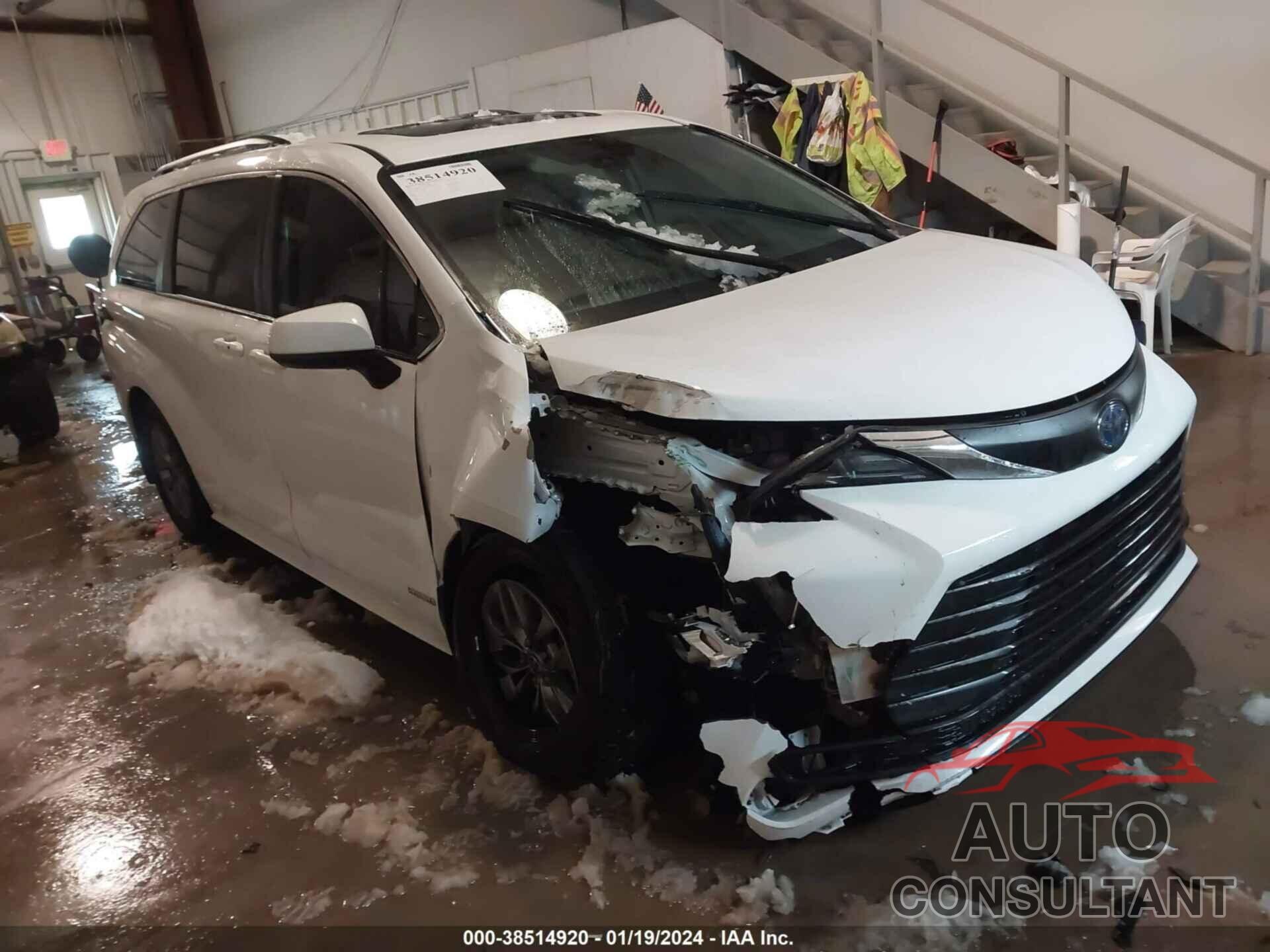 TOYOTA SIENNA 2021 - 5TDBRKEC7MS049616