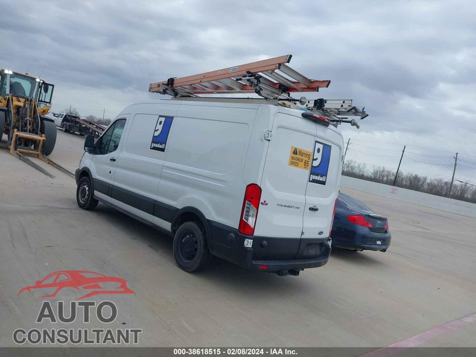 FORD TRANSIT 2019 - 1FTYR2CM6KKB56568