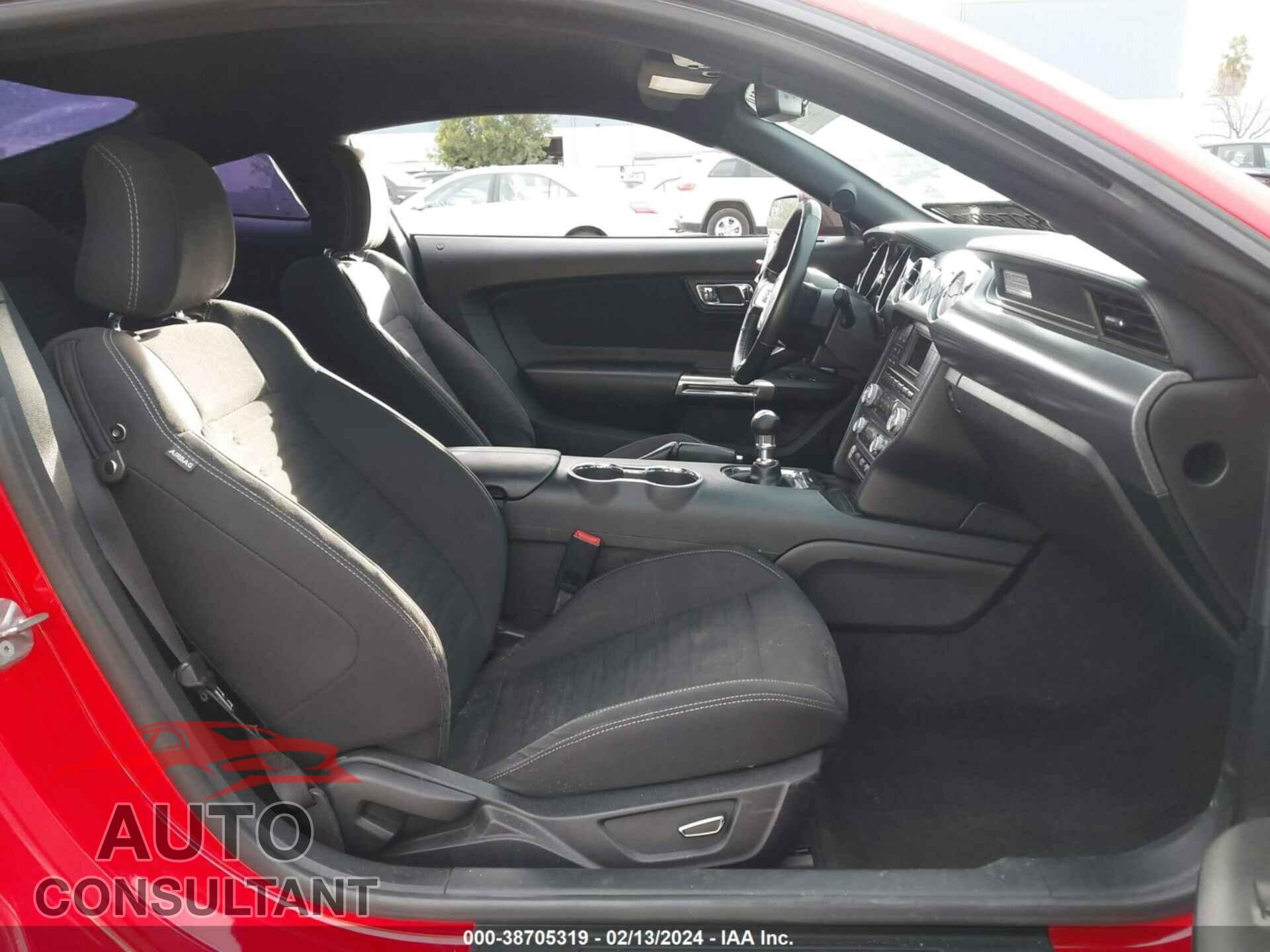 FORD MUSTANG 2017 - 1FA6P8CF8H5260042